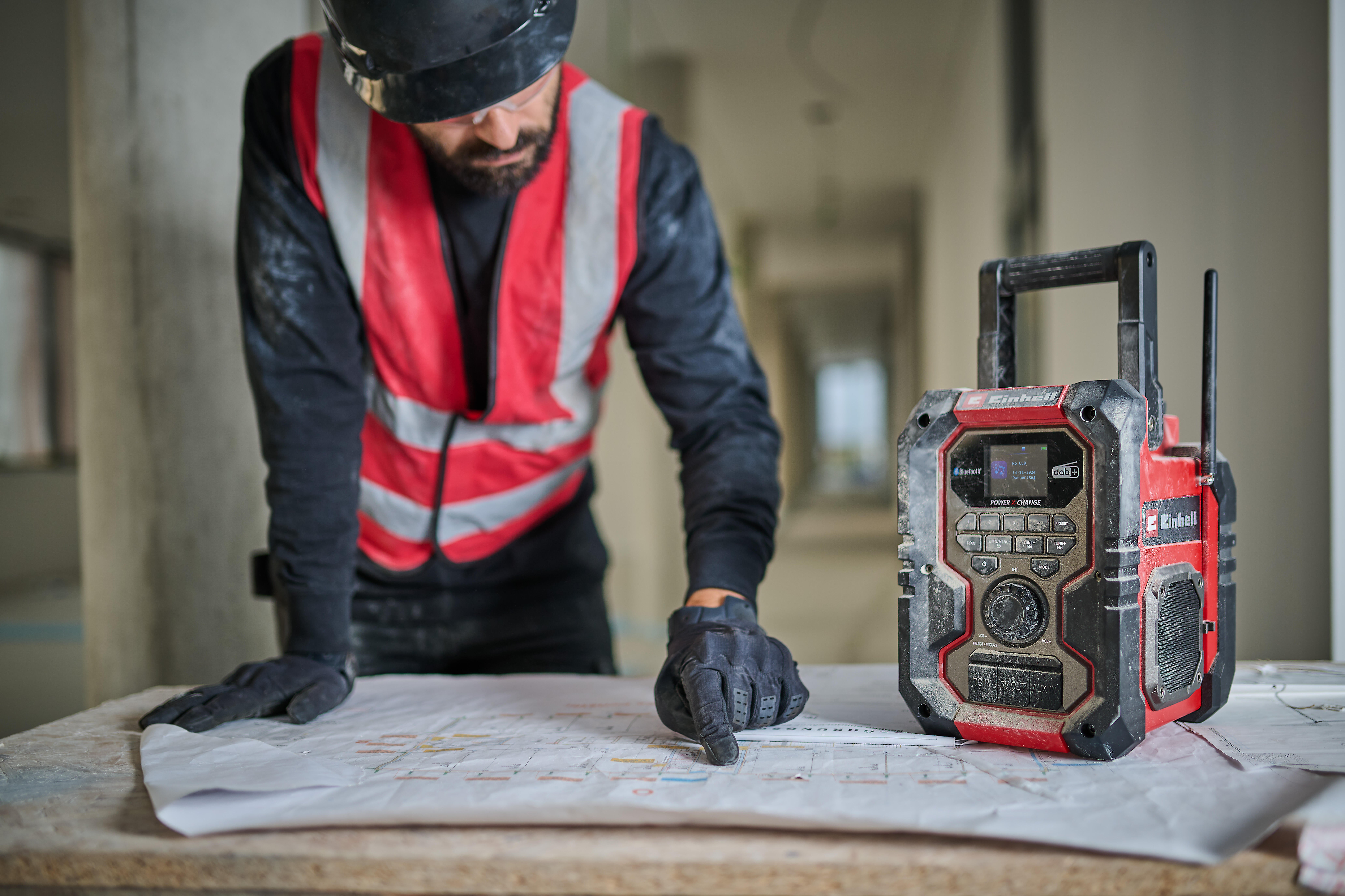 Radio a batería ENHELL EXPERT TE-CR 18 Li DAB+/FM/BT – Sin batería, compatible
con Power X-Change - 4