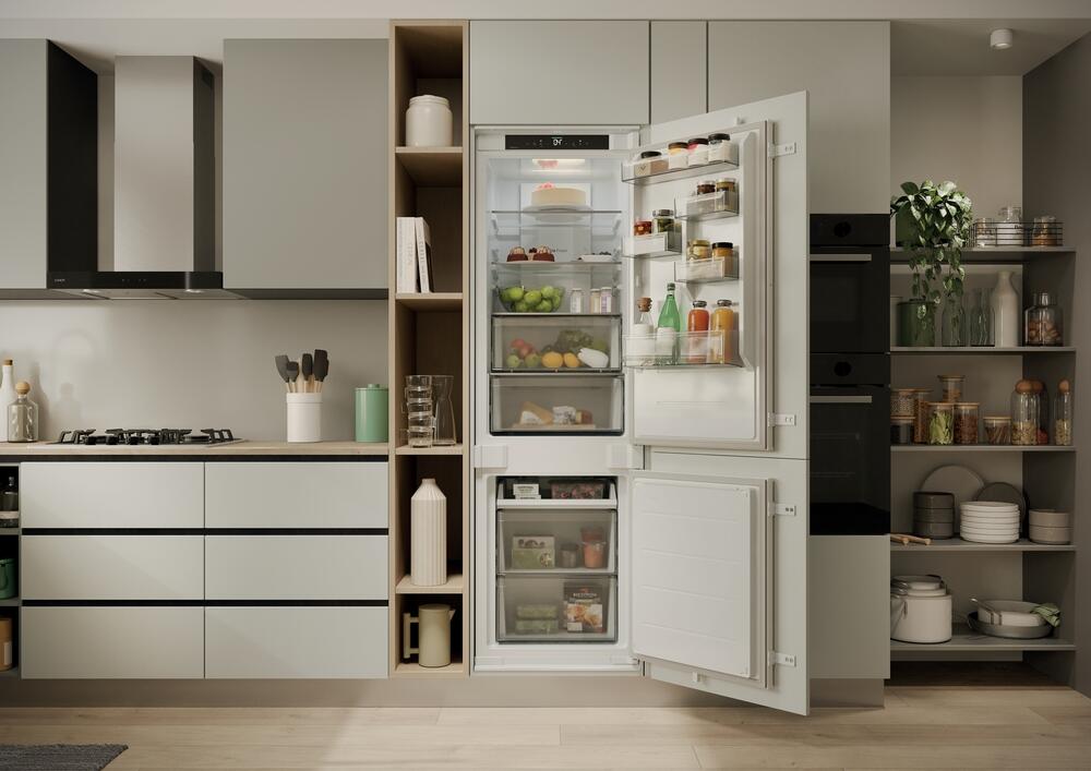 Réfrigérateur Encastrable 2 Portes No Frost 251 Litres CANDY CNBQT3518E - 2