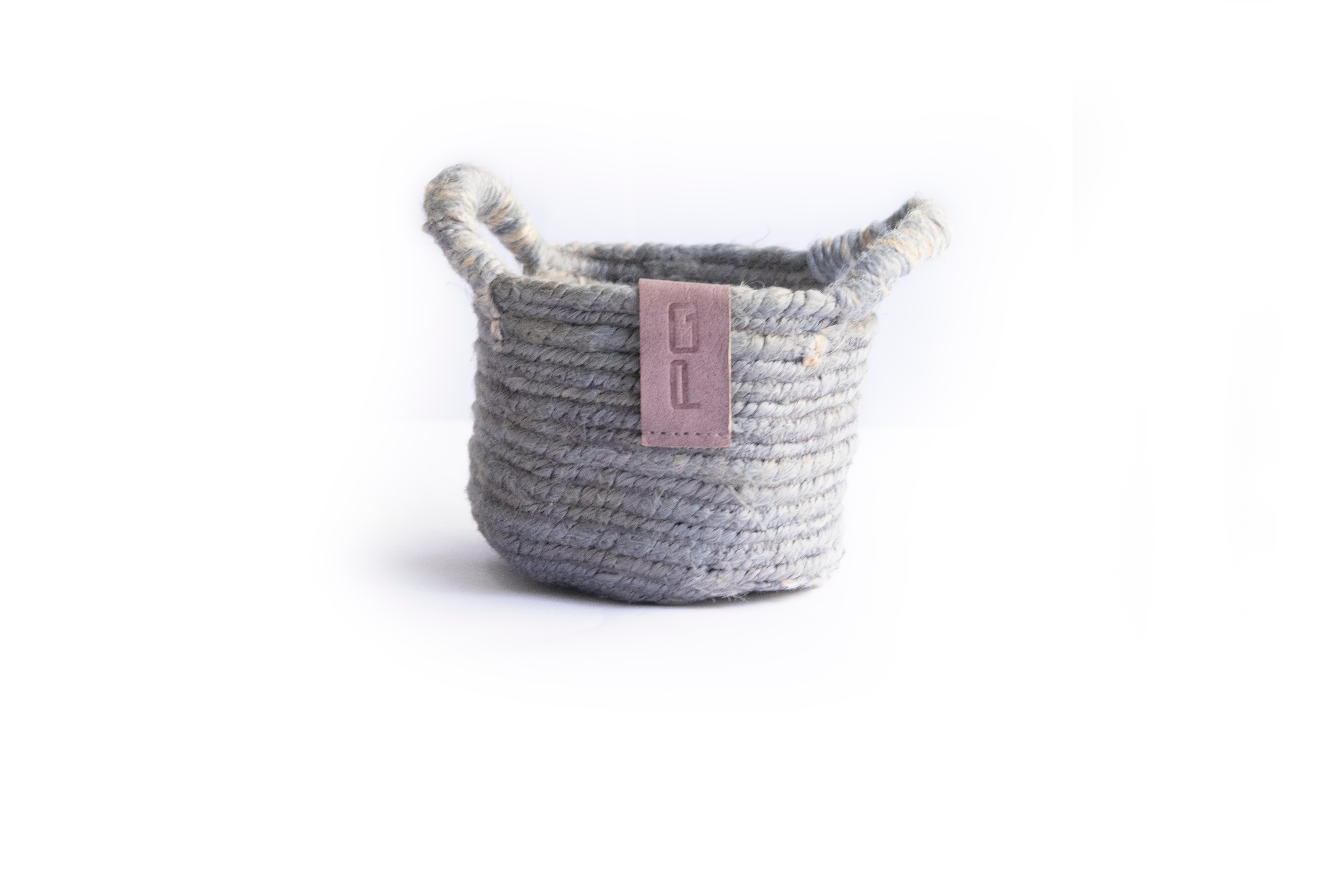 Cesta plegable de fibra natural de 13x16x13 cm plegable