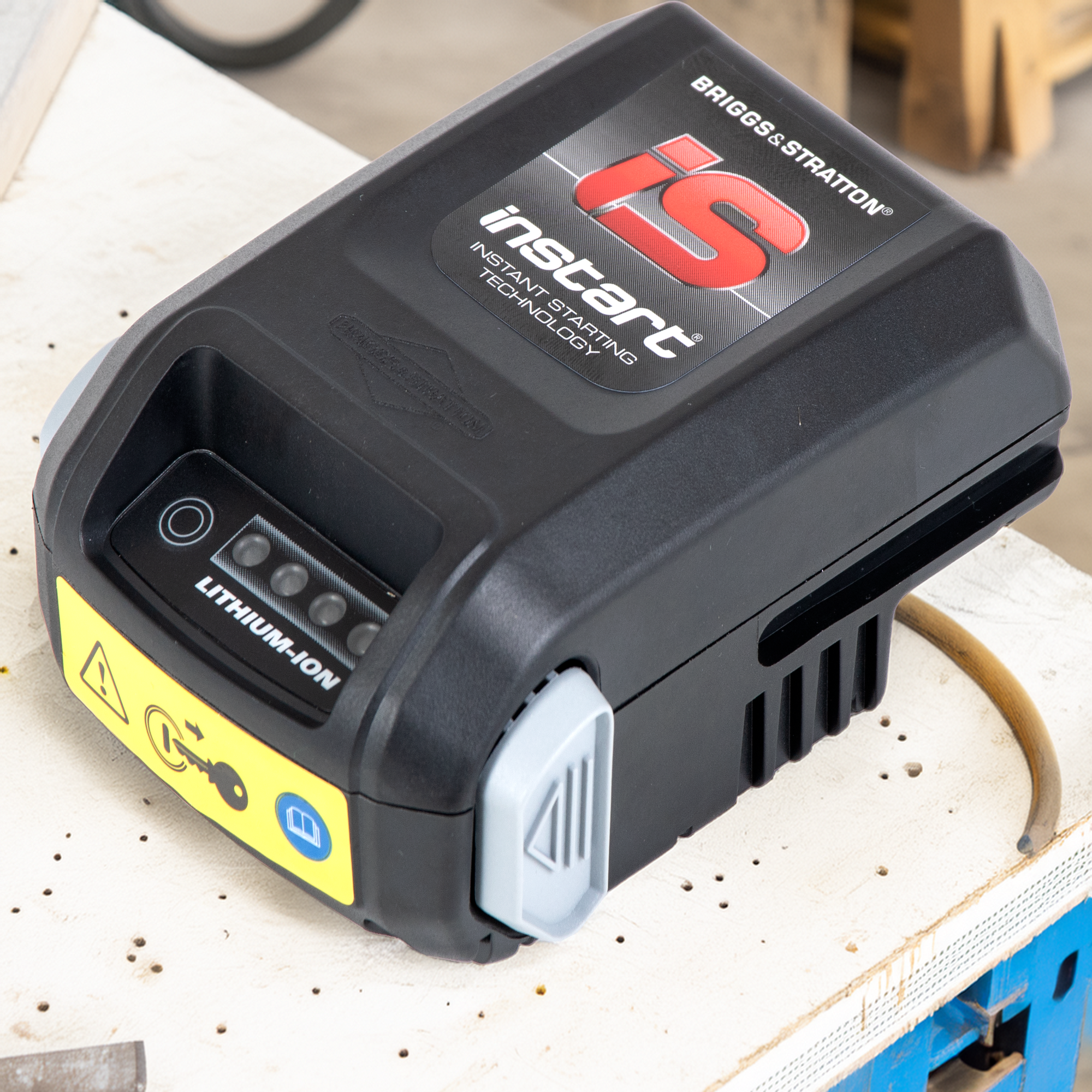 Akumulator litowo-jonowy Briggs & Stratton.