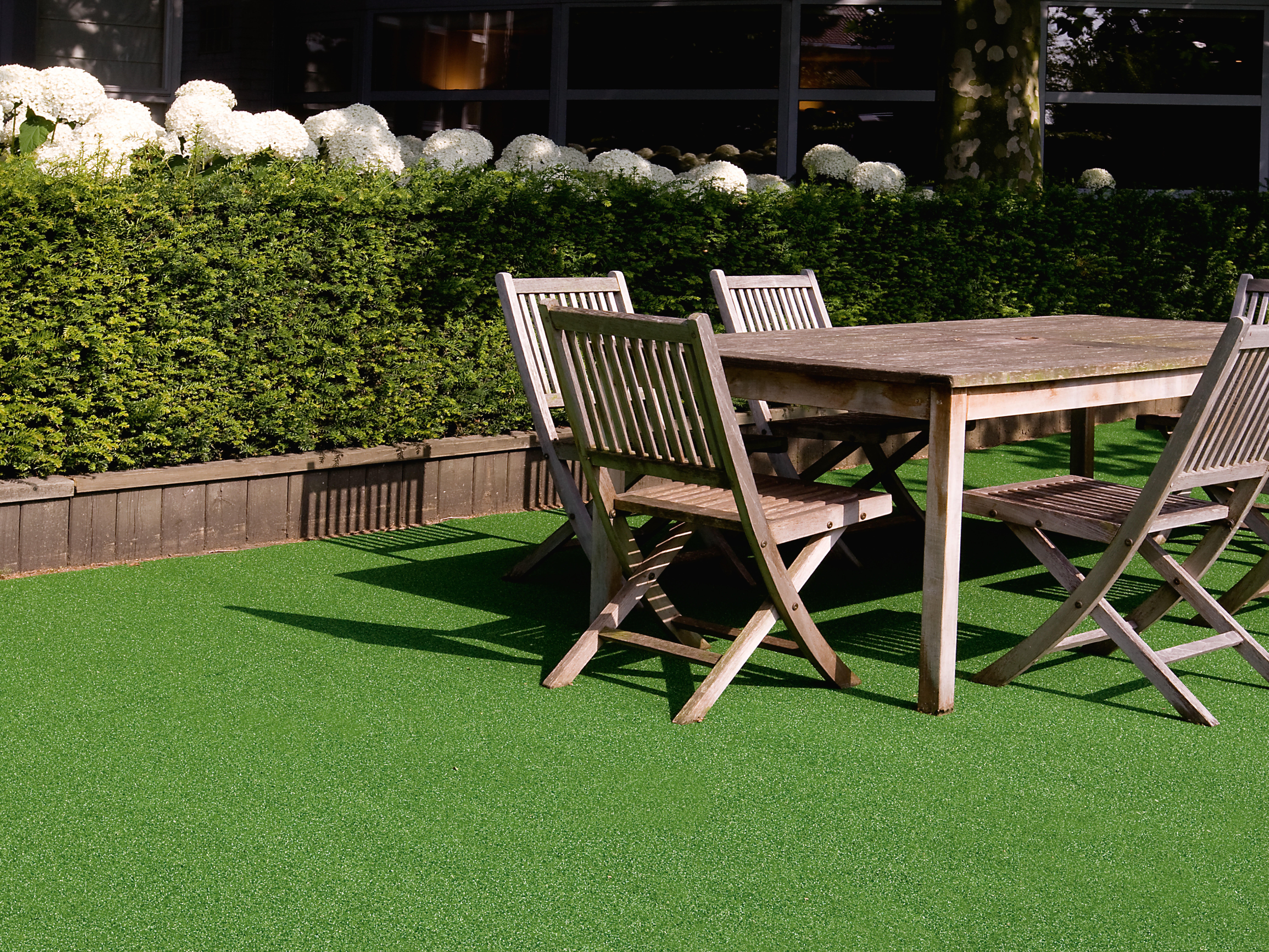 Césped artificial turfgrass oper latex 2x3m de 7 mm de altura de fibras y 69300 puntadas m2