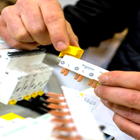 schneider protecciones 1