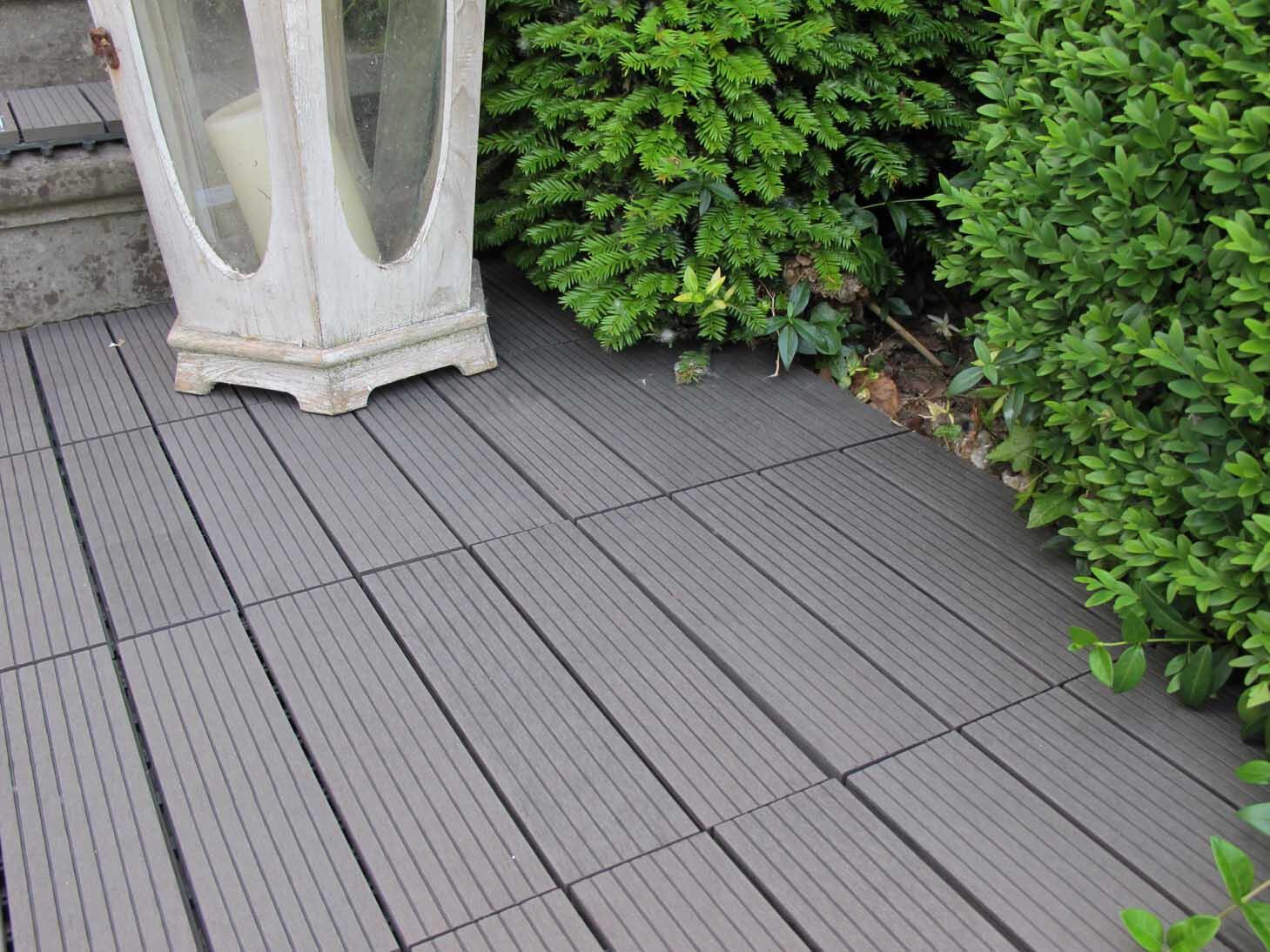 Baldosa composite 30 x 30 cm y 22 mm gris xyltech clase de uso 4