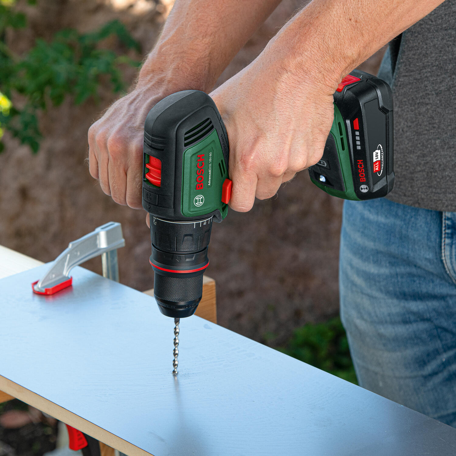 Perceuse sans fil 18 V BOSCH AdvancedDrill, 80 Nm + 2 batteries 2.5 Ah - 4