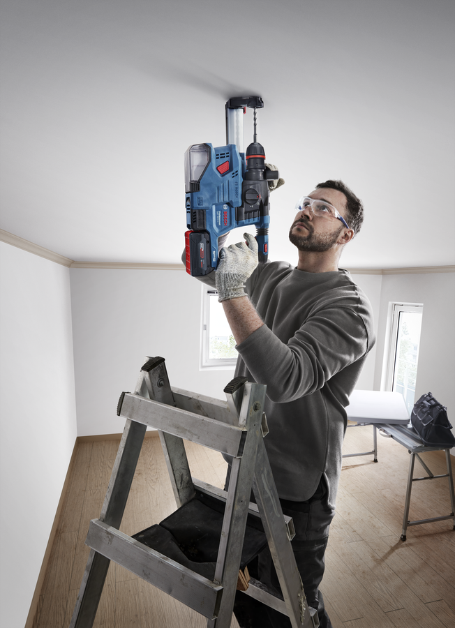 Marteau perforateur sans fil 18V BOSCH PROFESSIONAL GBH18V-22 + 2 batteries 4Ah - 8