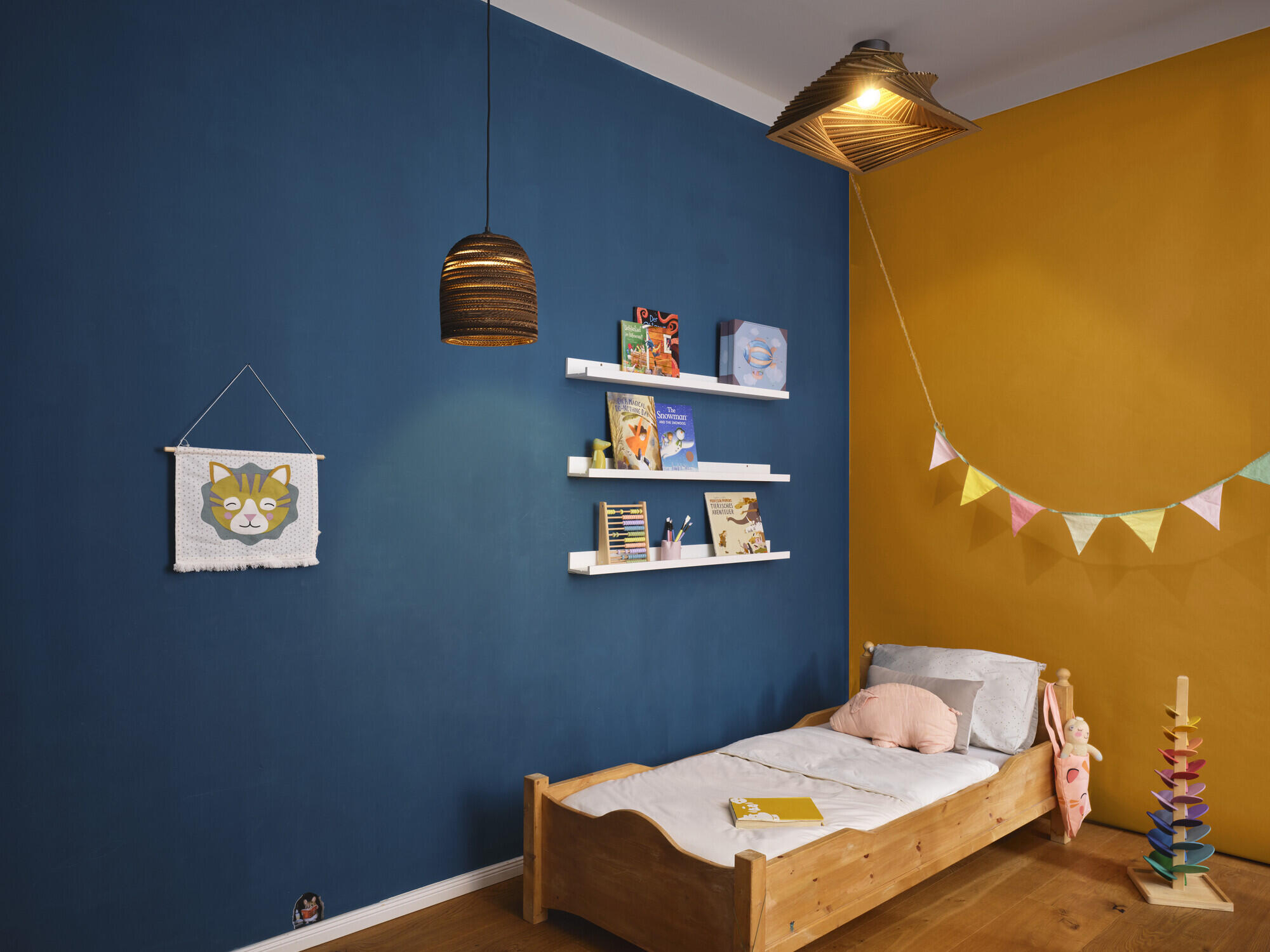 Plafón 1 luz e27 de acero marrón osram ip20