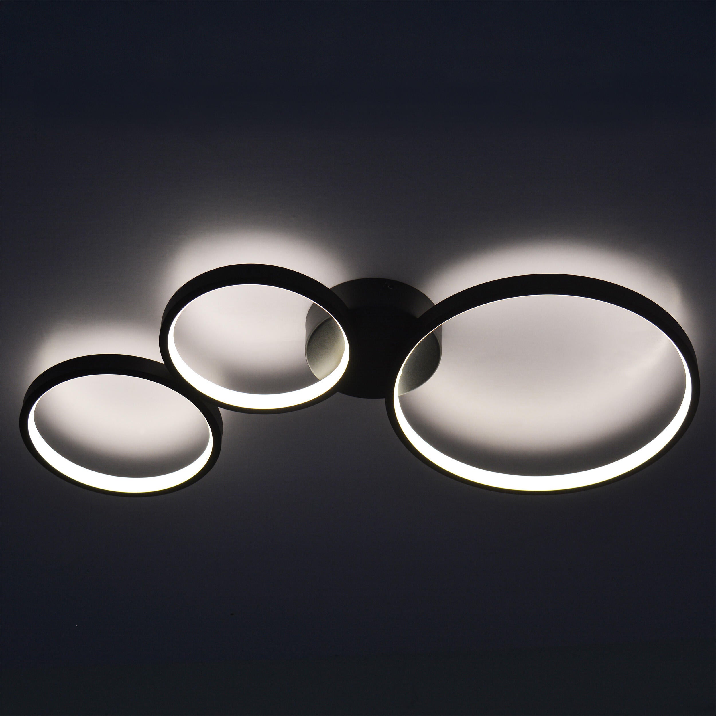 Lampa wisząca Flamenco czarna 28 W LED Sanico - 3