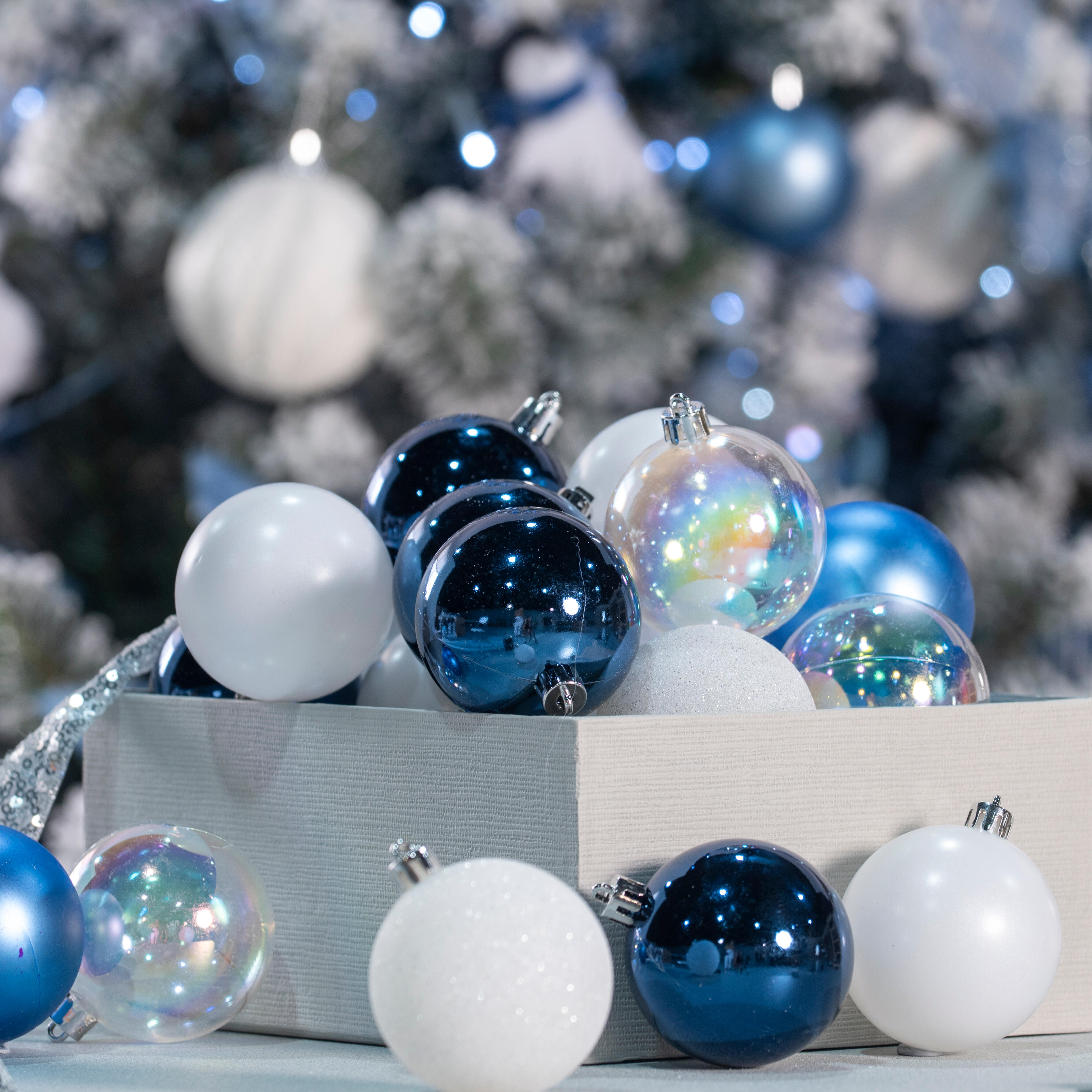 Juego de bolas navideñas para interior multicolor de 6 cm | Leroy Merlin