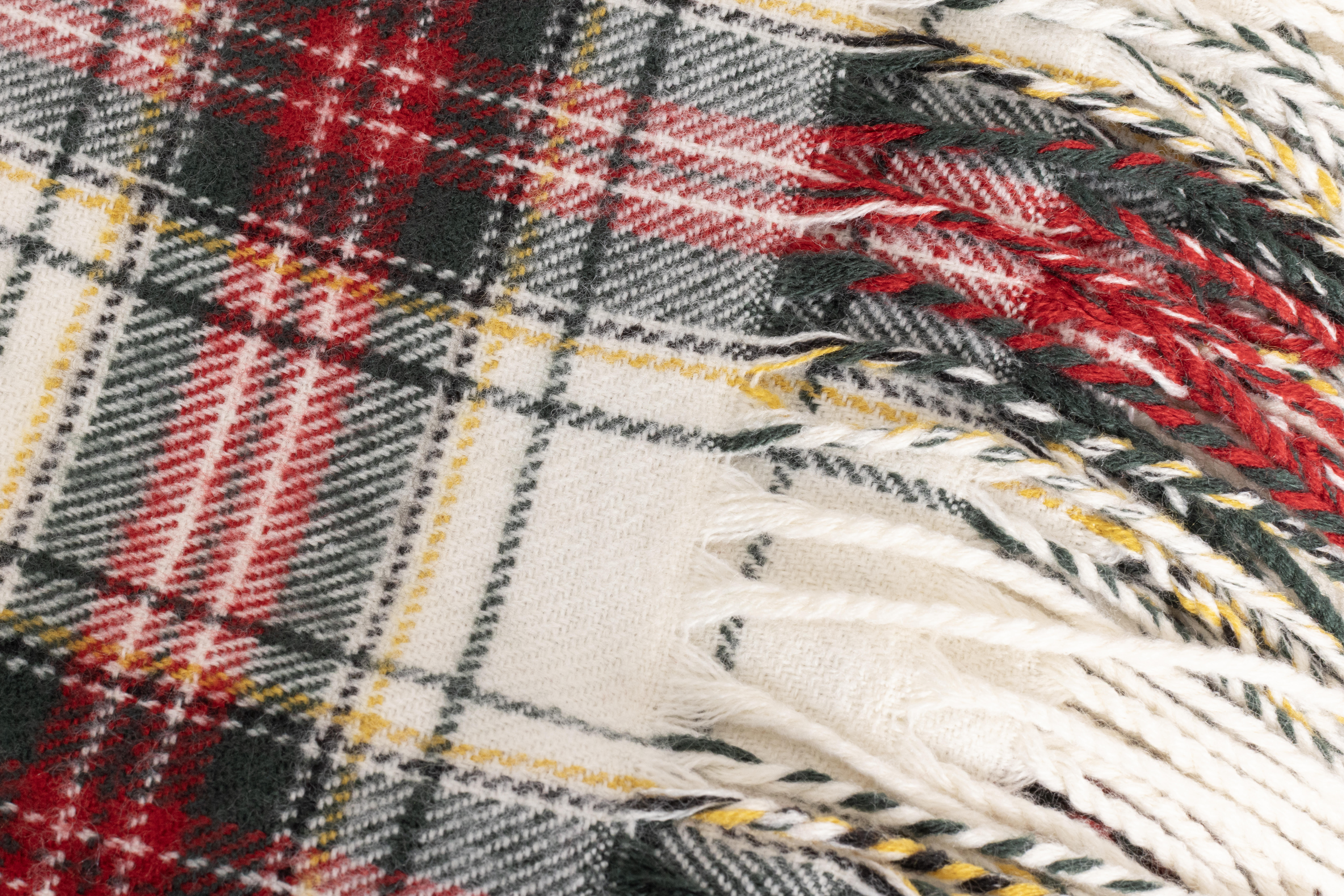 Manta franela Cuadro escocés acrílico tartán beige, rojo y verde con flecos 130x170 cm - 3