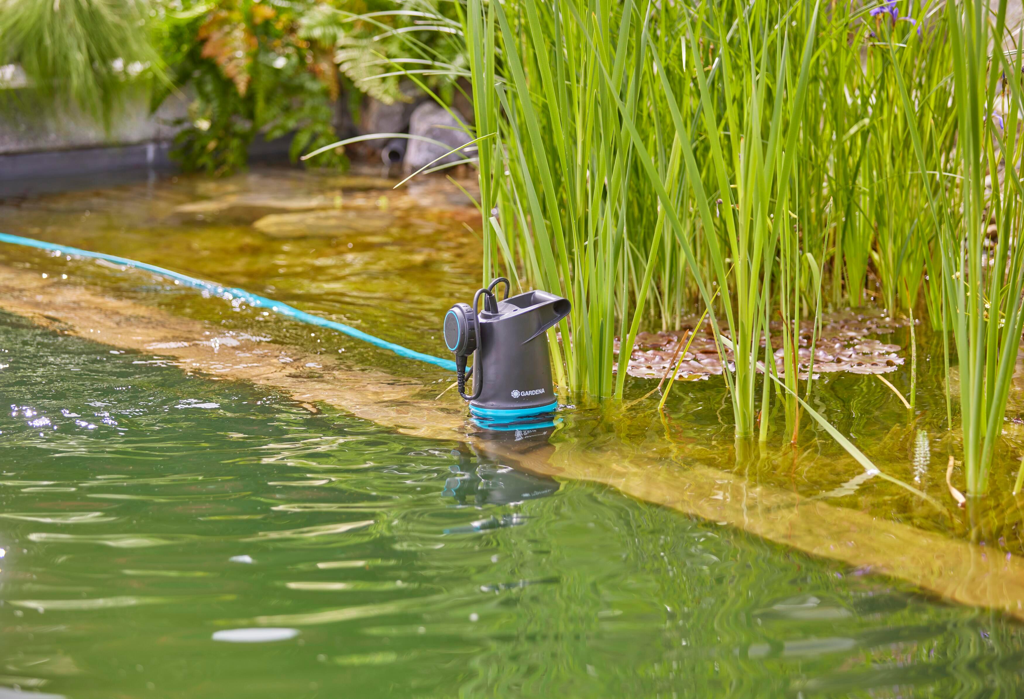 Pompe d'évacuation eaux chargées GARDENA 20000 l/h - 10