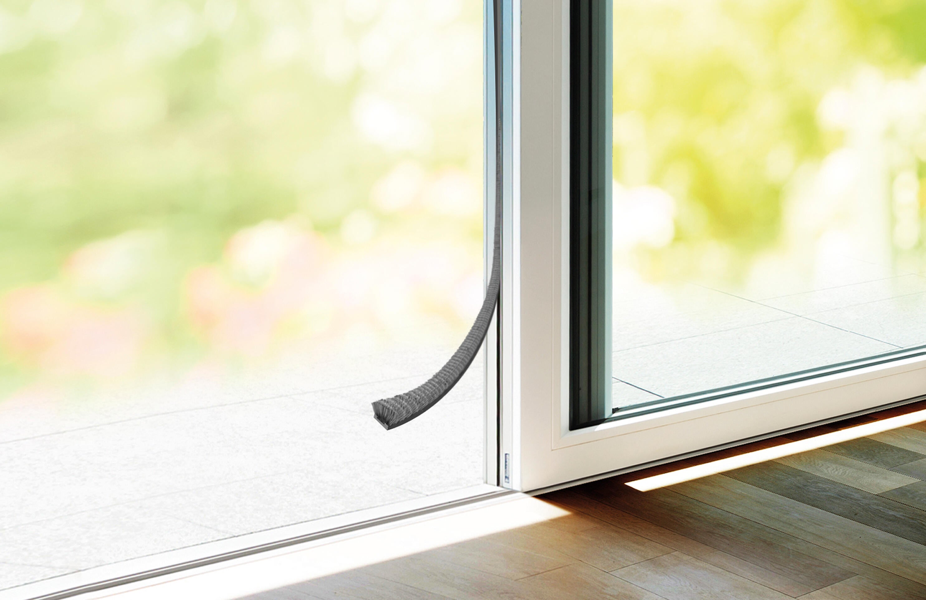 Guarnizione Autoadesiva A Spazzola Per Porte E Finestre – 5 M X 9 Mm X 9 Mm, Antipolvere, Isolante E Antirumore, Colore Grigio