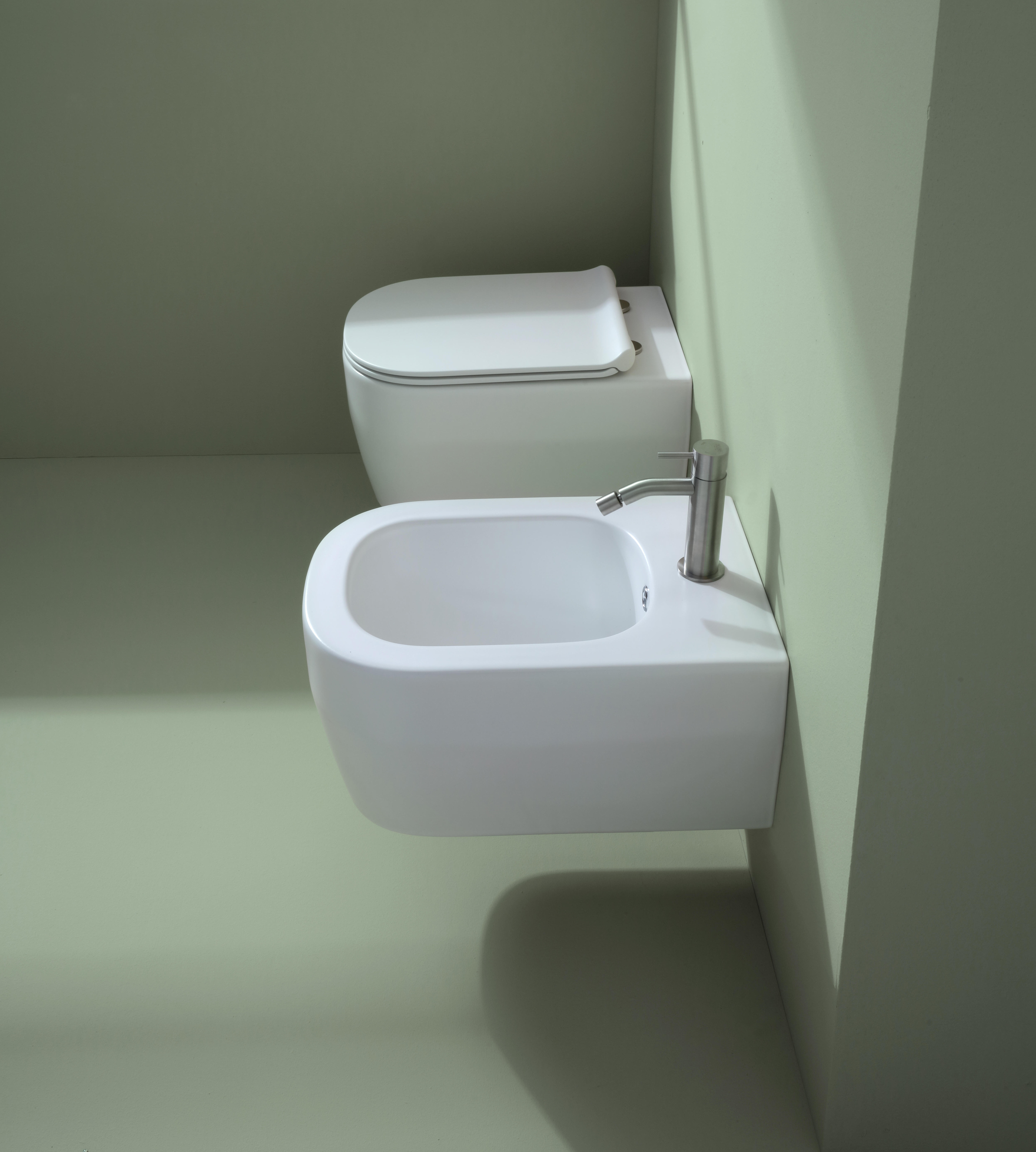 Vaso WC sospeso OLYMPIA CERAMICA tutto evo senza brida, sedile escluso P 53 x L 36 x H 42 cm bianco - 3