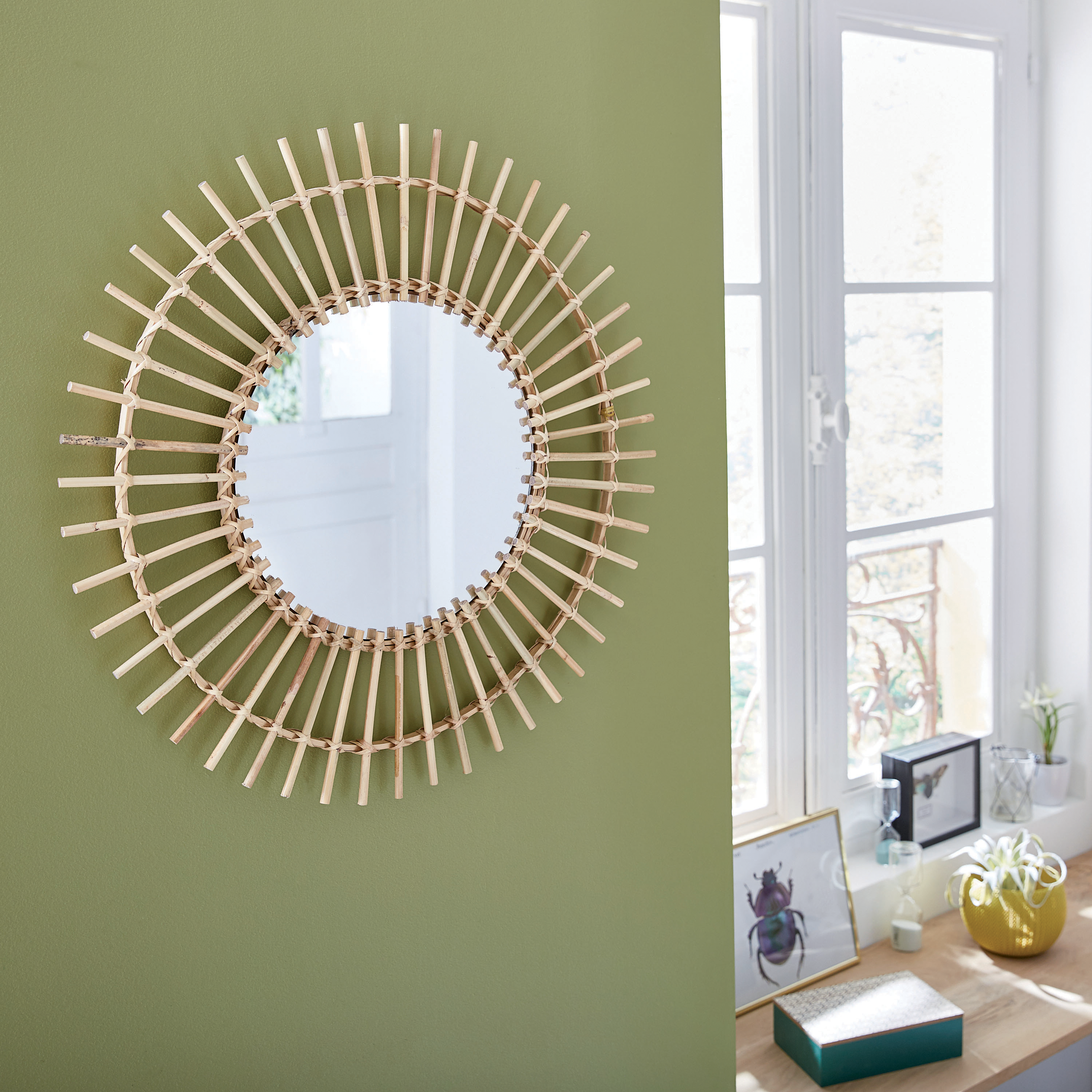 Lustro w bambusowej ramie Bamboo okrągłe śr. 55 cm Inspire - 22