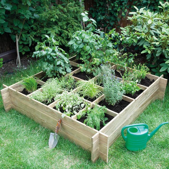 Come fare un orto in giardino e rilassarsi tra mille colori e profumi ...