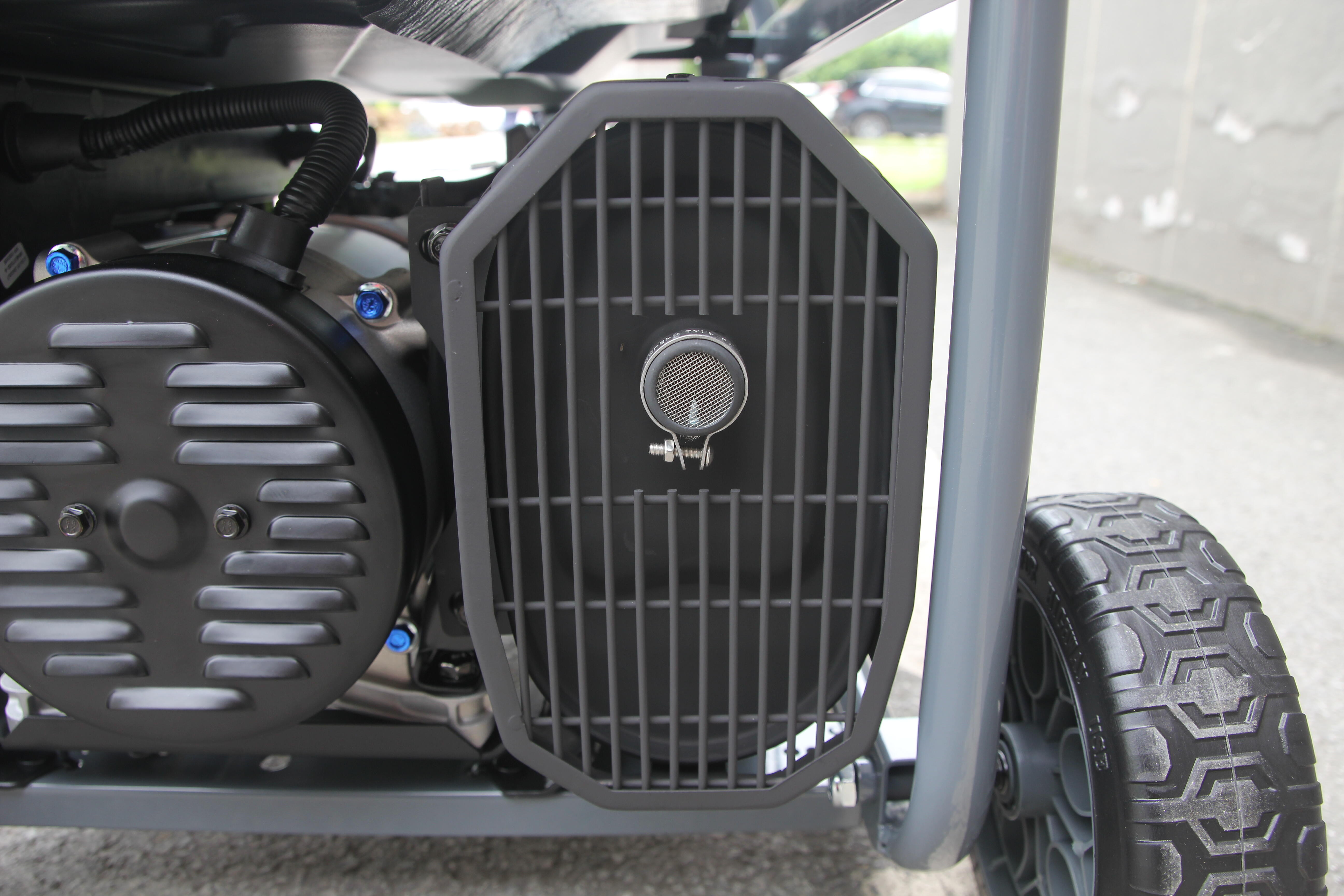 Gerador a gasolina com AVR arranque elétrico 2900W/2700W Pramac EPW3000 - 11