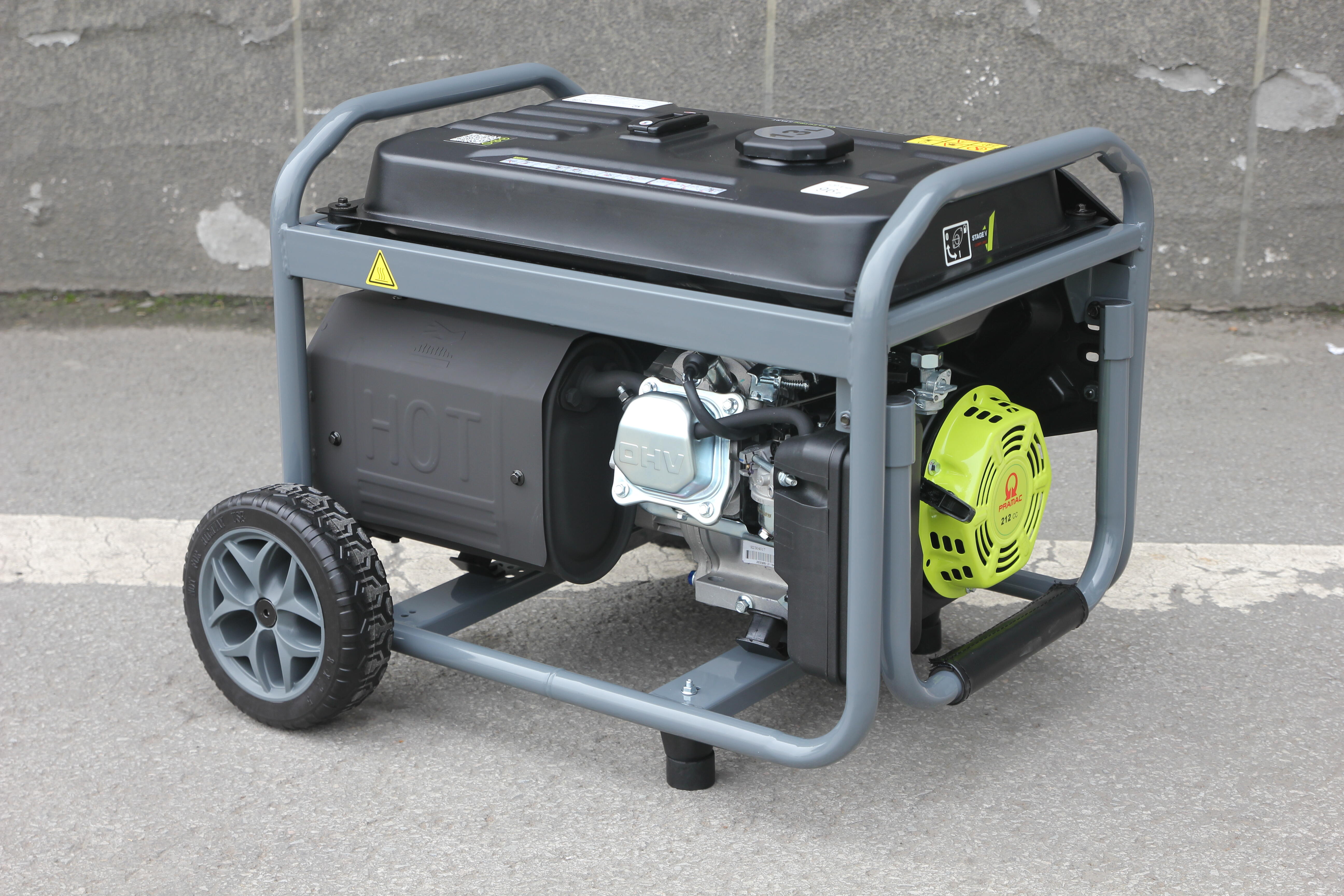 Gerador a gasolina com AVR arranque elétrico 2900W/2700W Pramac EPW3000 - 15