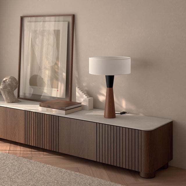 Lámpara de mesa compatible con casquillo E27 Kino LEDS C4 con estructura madera marrón pantalla blanca alimentación a red
