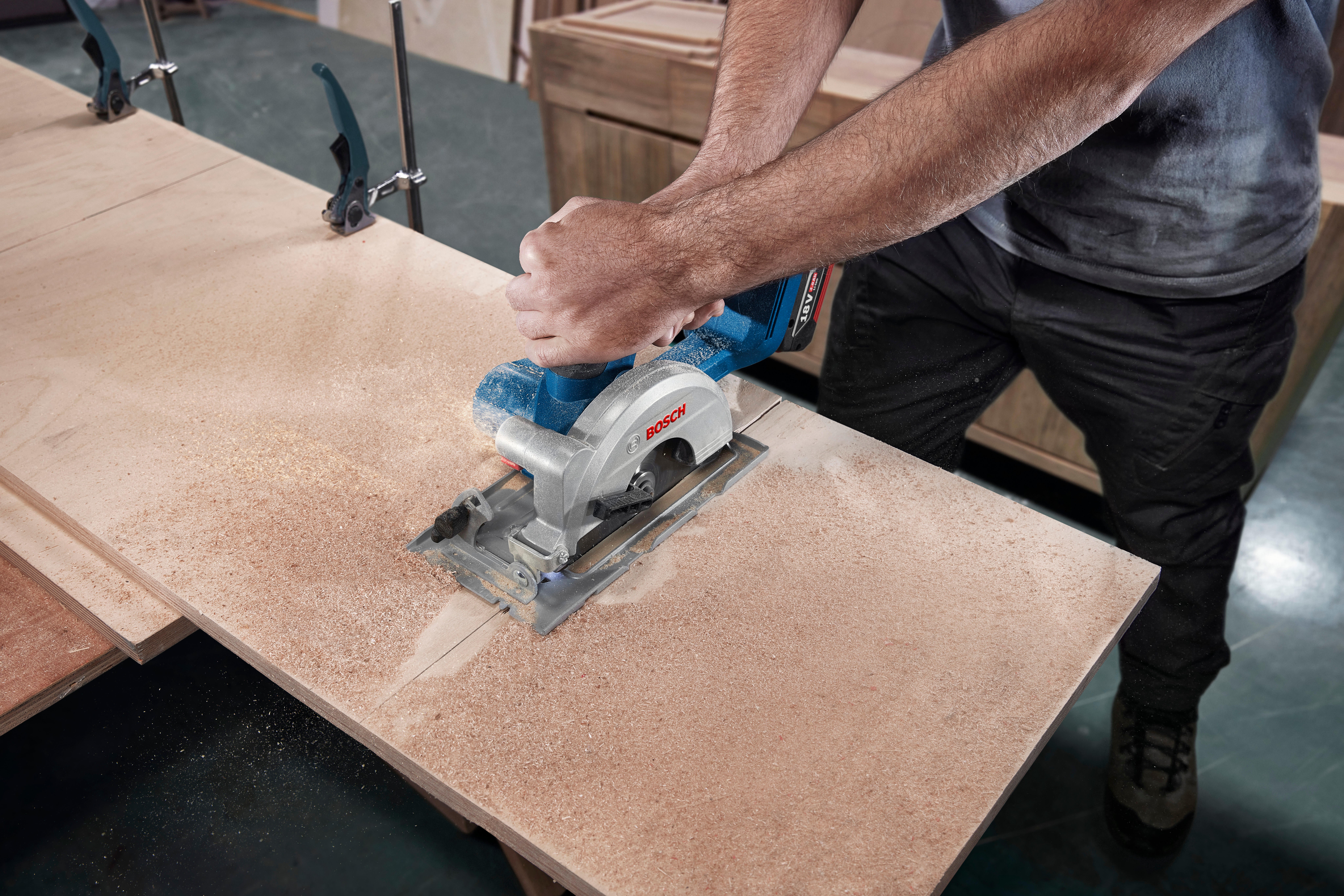 SIERRA CIRCULAR BATERÍA BOSCH GKS 18V-51 18V 140MM - 2