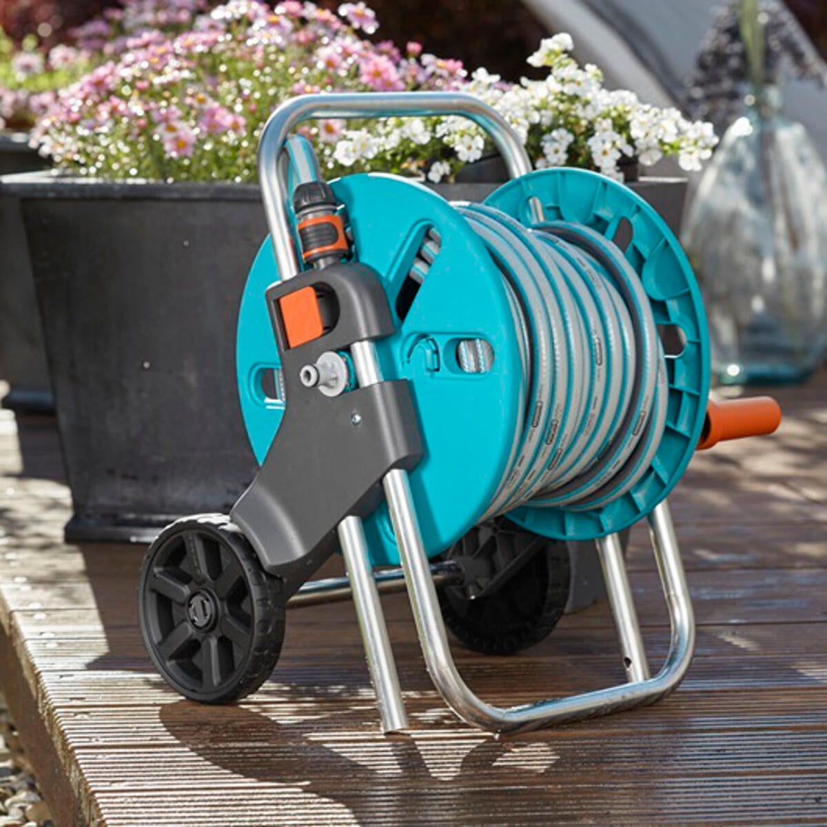 Carro y manguera equipada con ruedas GARDENA de 25m de 13mm de ø - 2