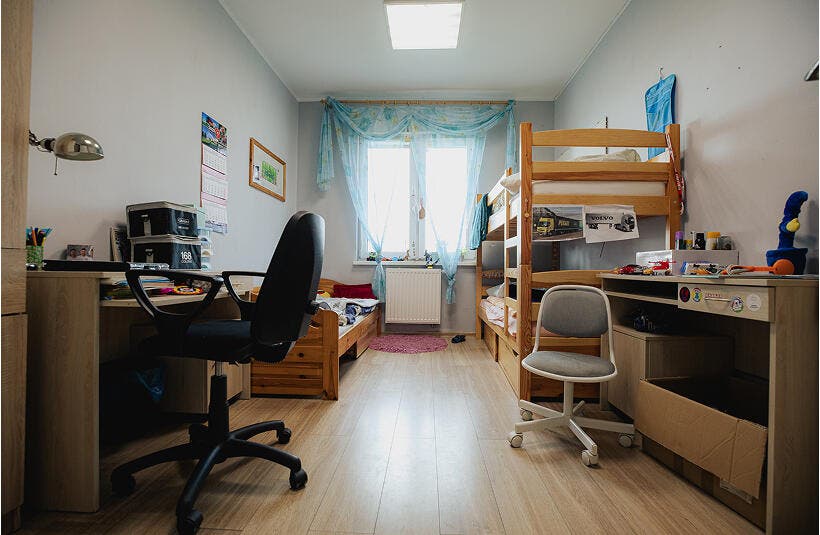 pokój wychowanków ośrodka przed remontem