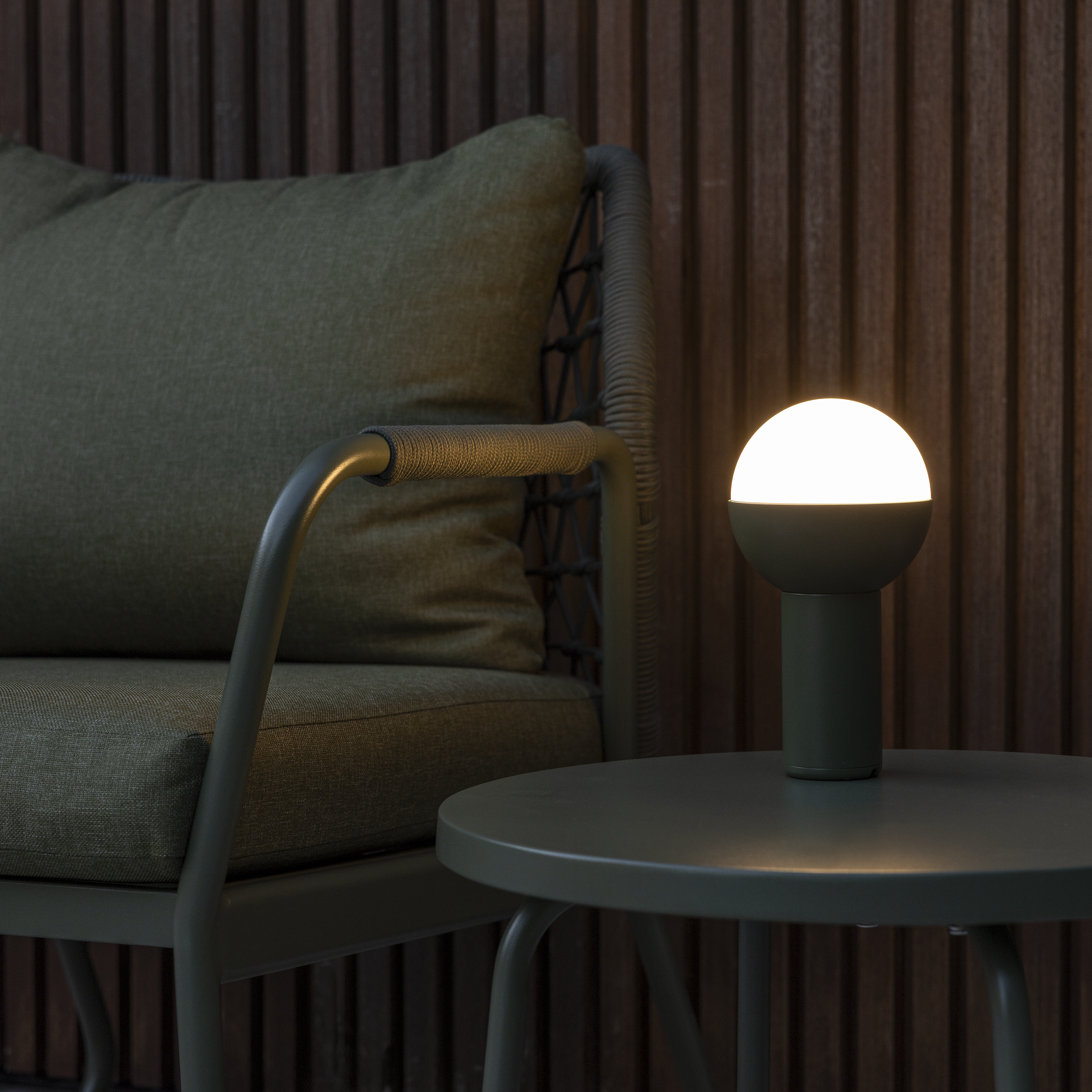 Lámpara de mesa sin cable LED con control de la intensidad de la luz Caspe Dolci INSPIRE con estructura verde pantalla verde luz cálida 3000K - 12