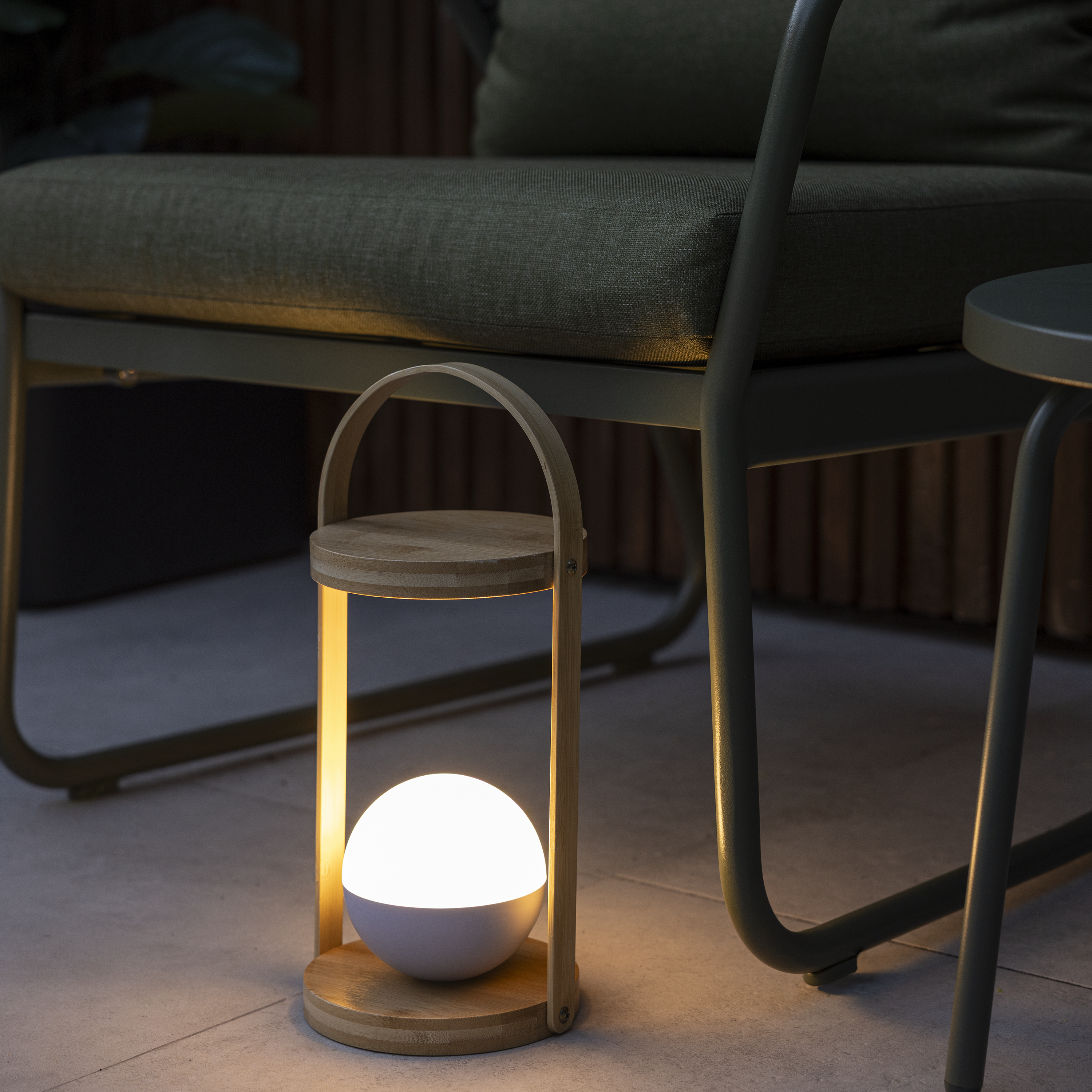 Lampe de table Led rechargeable 1300 Lm intensité variable bambou Lisala INSPIRE - 3