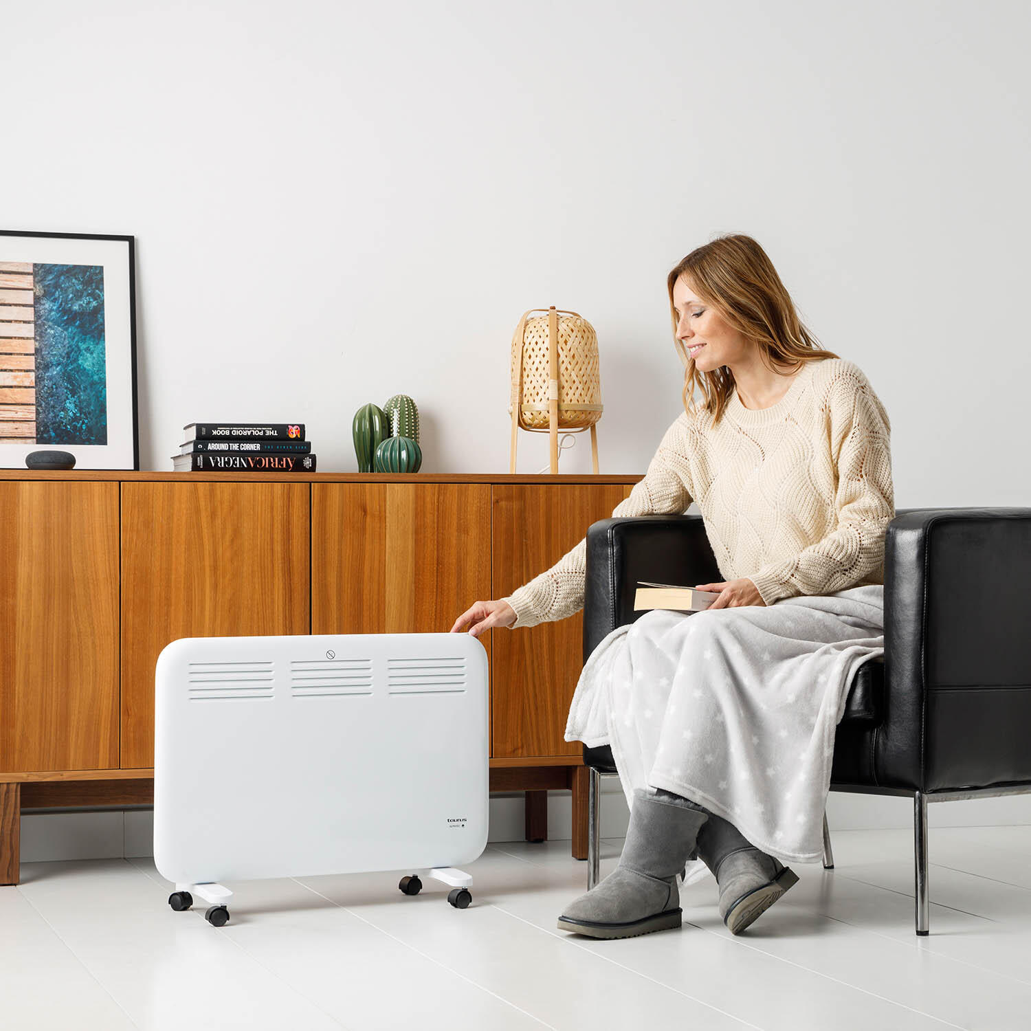 Convector eléctrico Taurus Alpatec CHTA de 1500 w en color blanco
 - 2