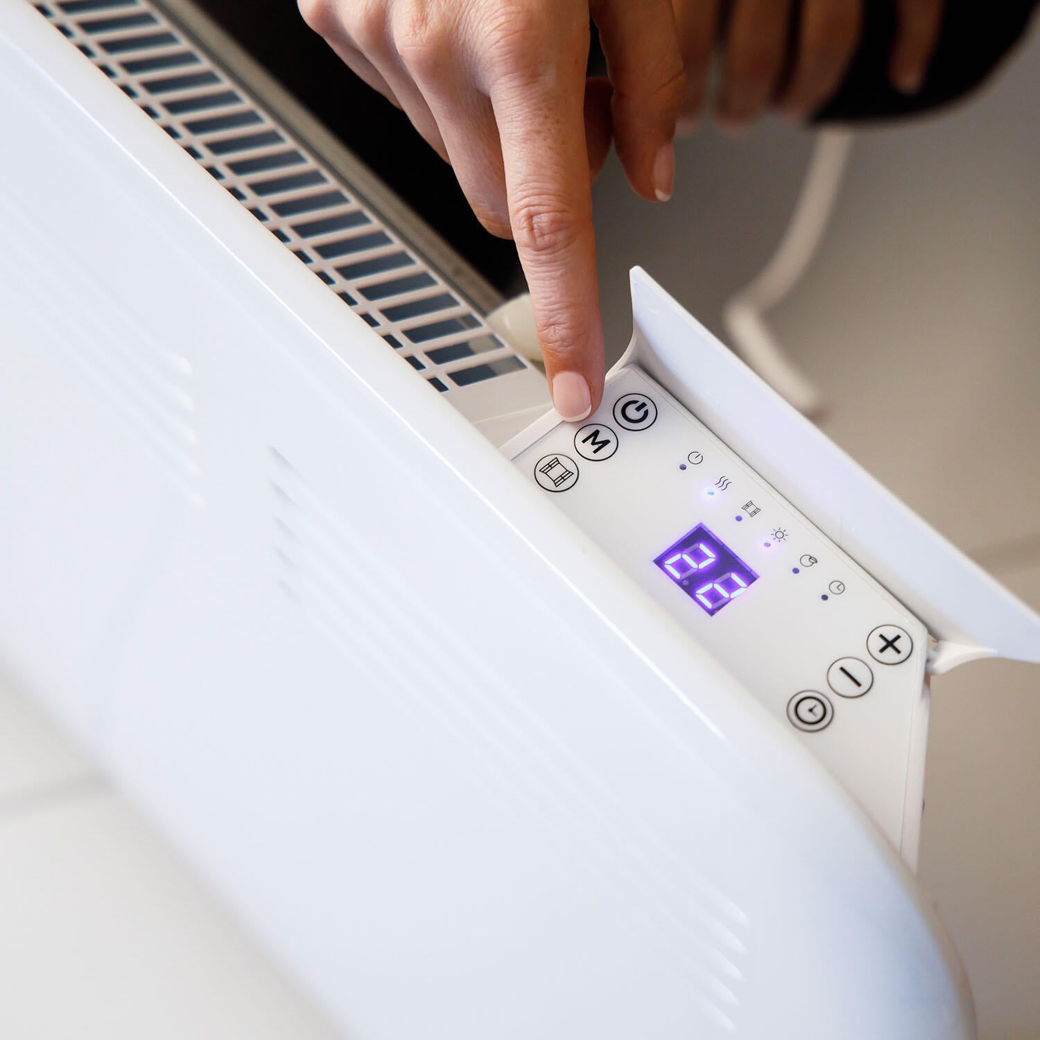 Convector eléctrico Taurus Alpatec CHTA de 1500 w en color blanco
 - 4