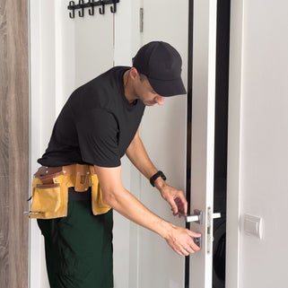 Τοποθέτηση εξωτερικής πόρτας