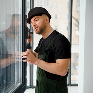 Τοποθέτηση παραθύρου PVC