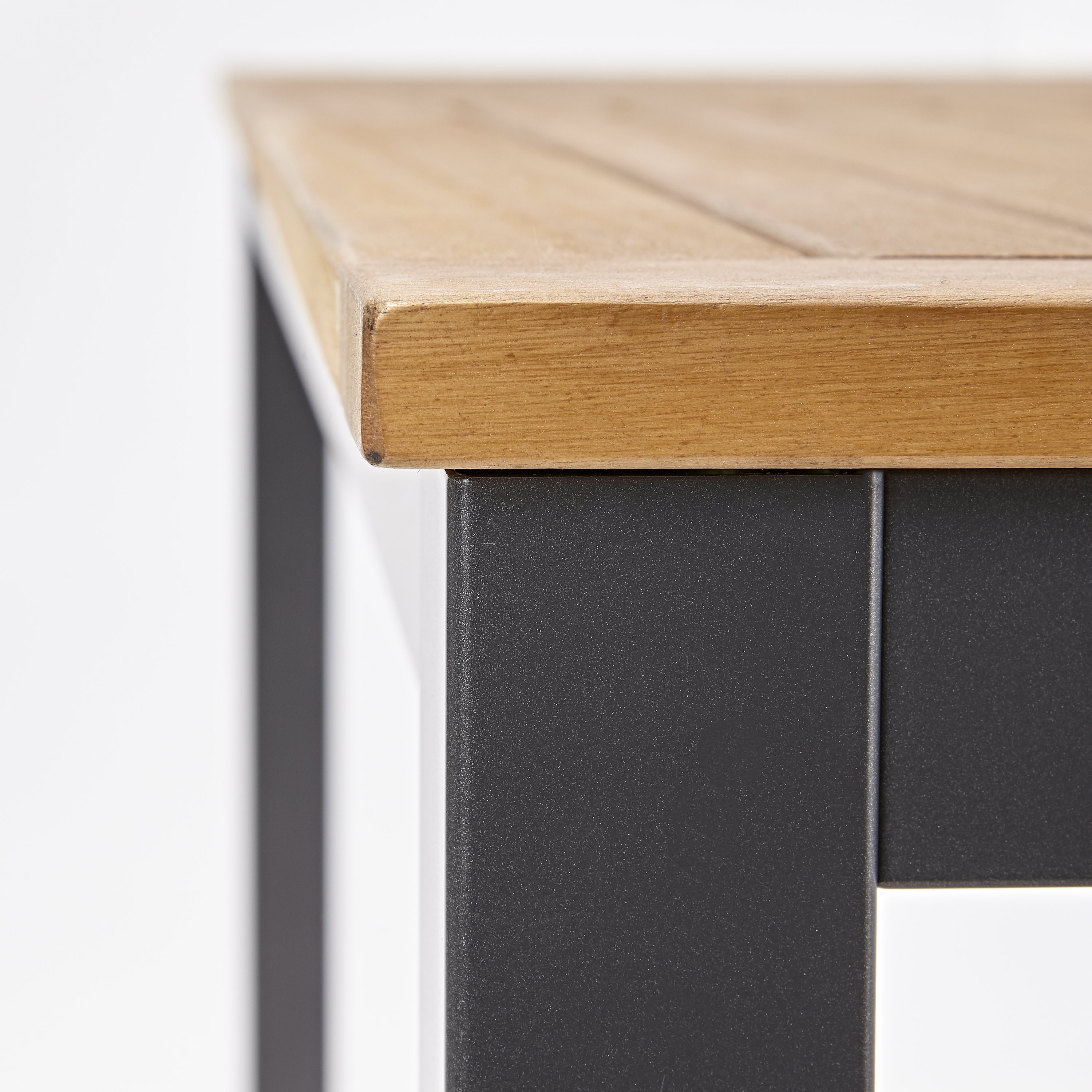 Tavolo da pranzo per giardino Oris NATERIAL in alluminio con piano in eucalipto marrone per 6 persone 89.3x150cm - 10