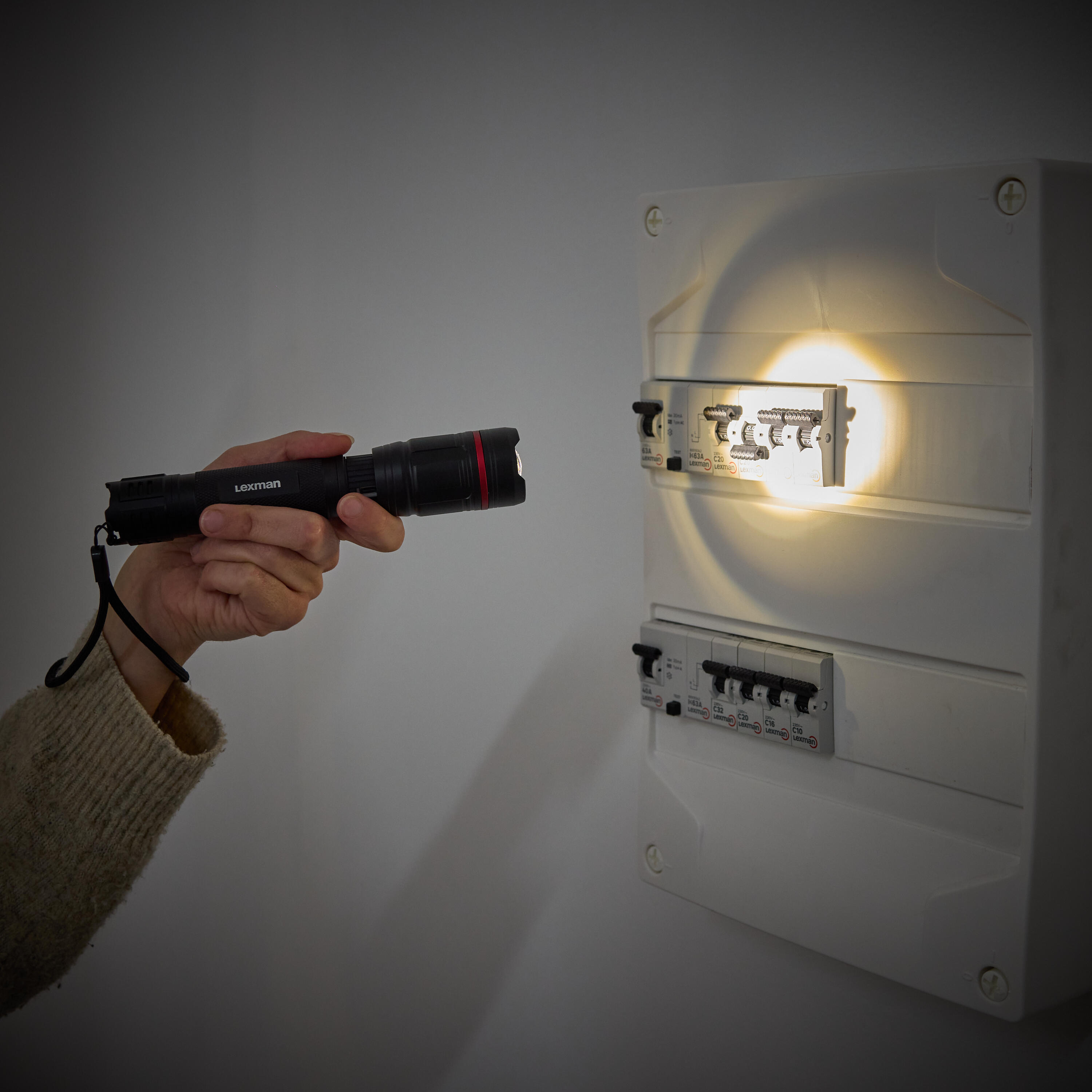Latarka ledowa aluminiowa 450 lm USB-C Lexman - 3