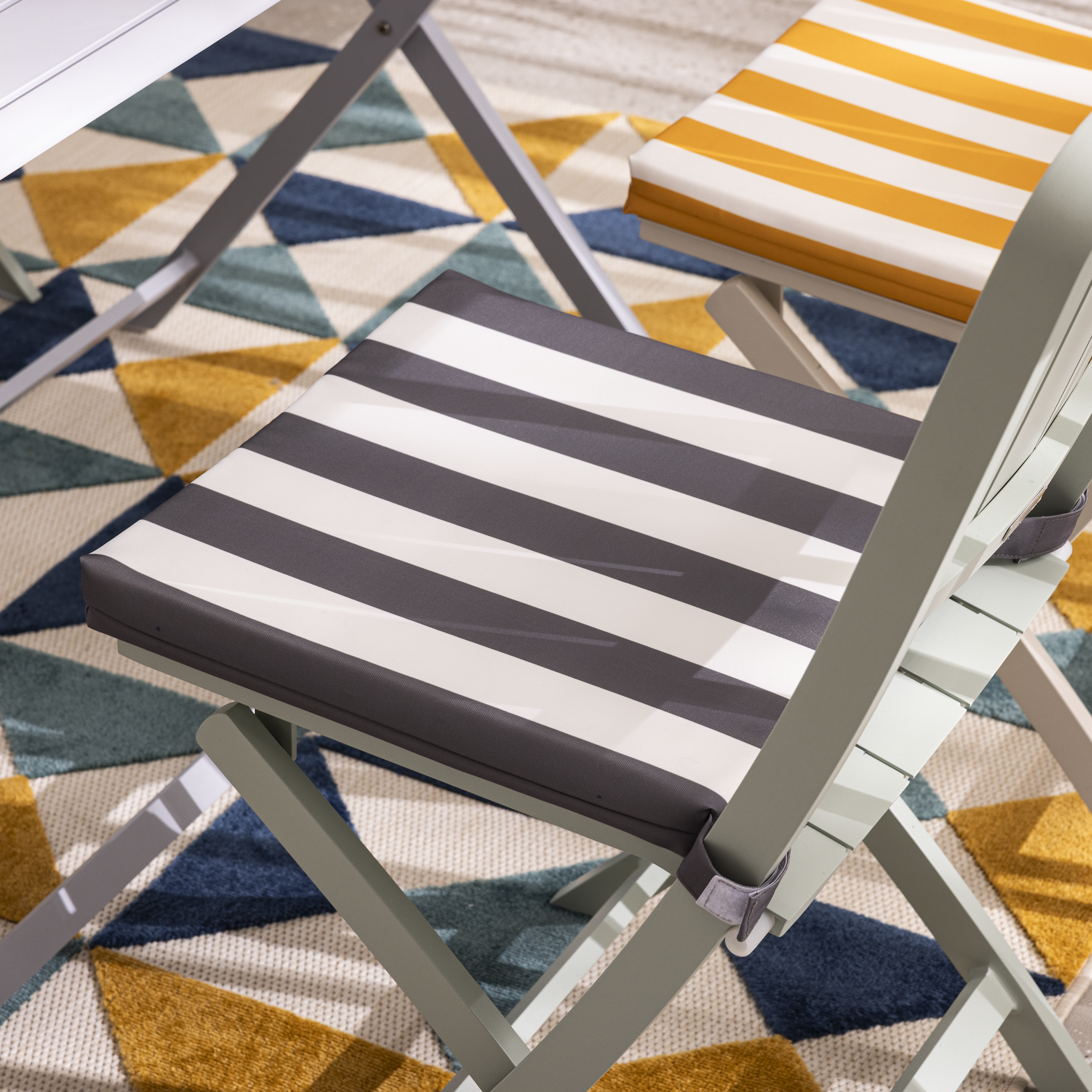 Cojín de silla cuadrado New Joy poliéster rayas / liso gris moon, blanco INSPIRE 40x45x4 cm - 4