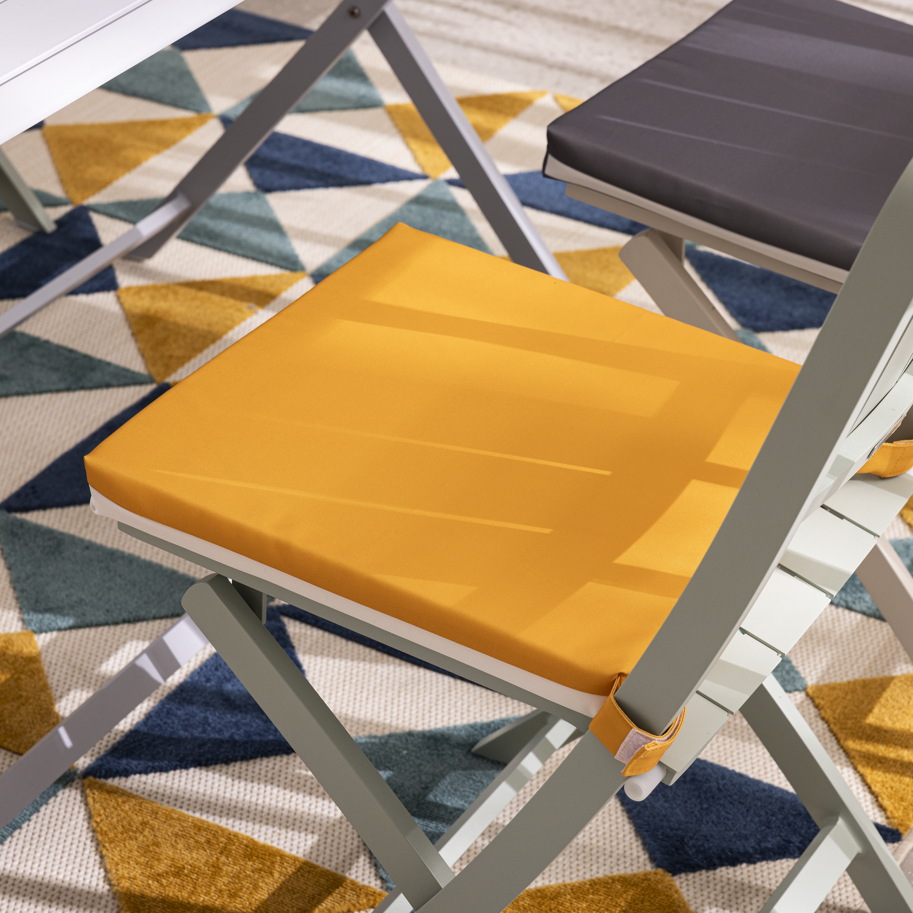 Coussin de chaise INSPIRE New joy jaune / doré, l.40 x L.45 cm - 8