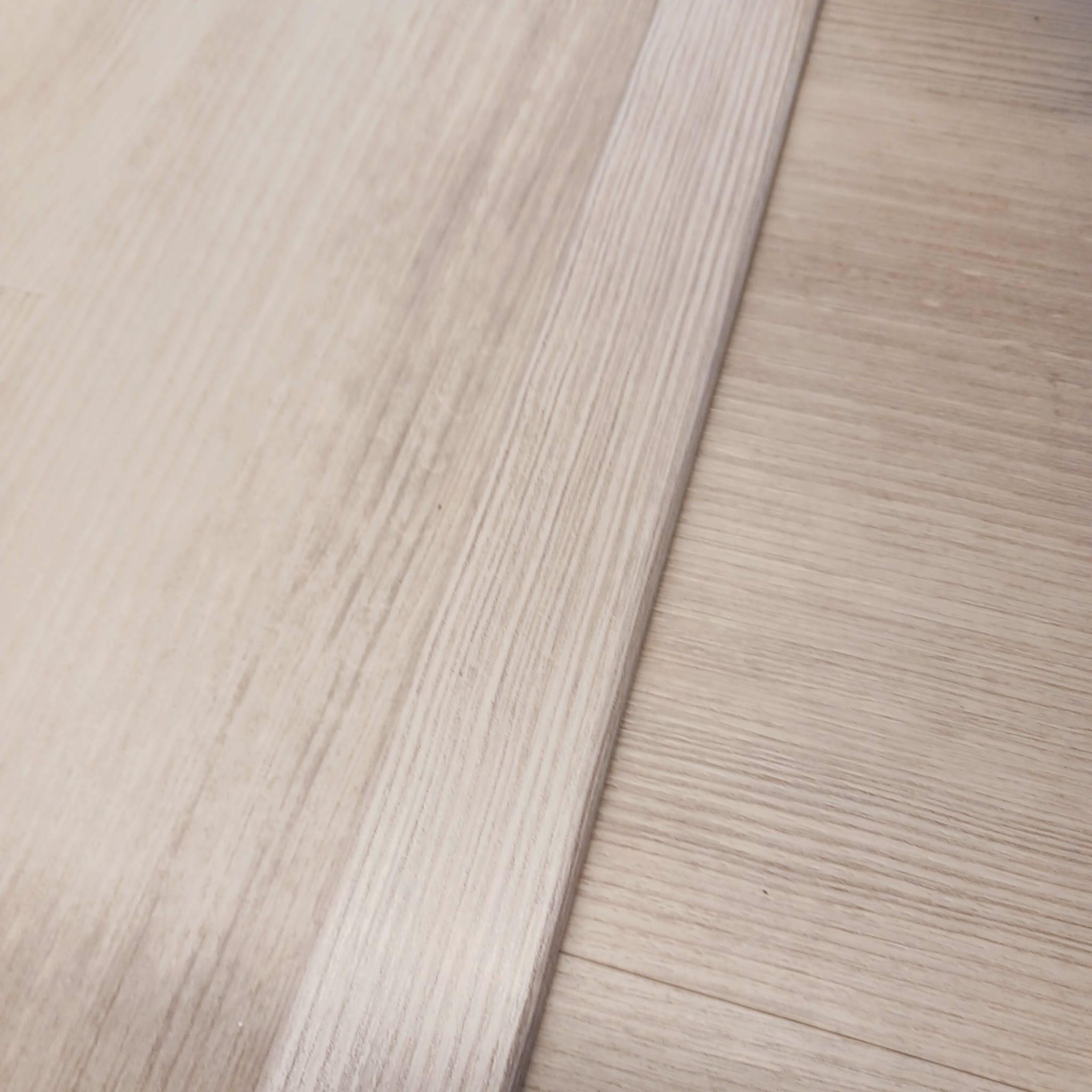 Perfil de transição em PVC cinza Ribadão 45x2400 mm Gibraltar CZ157 - 2