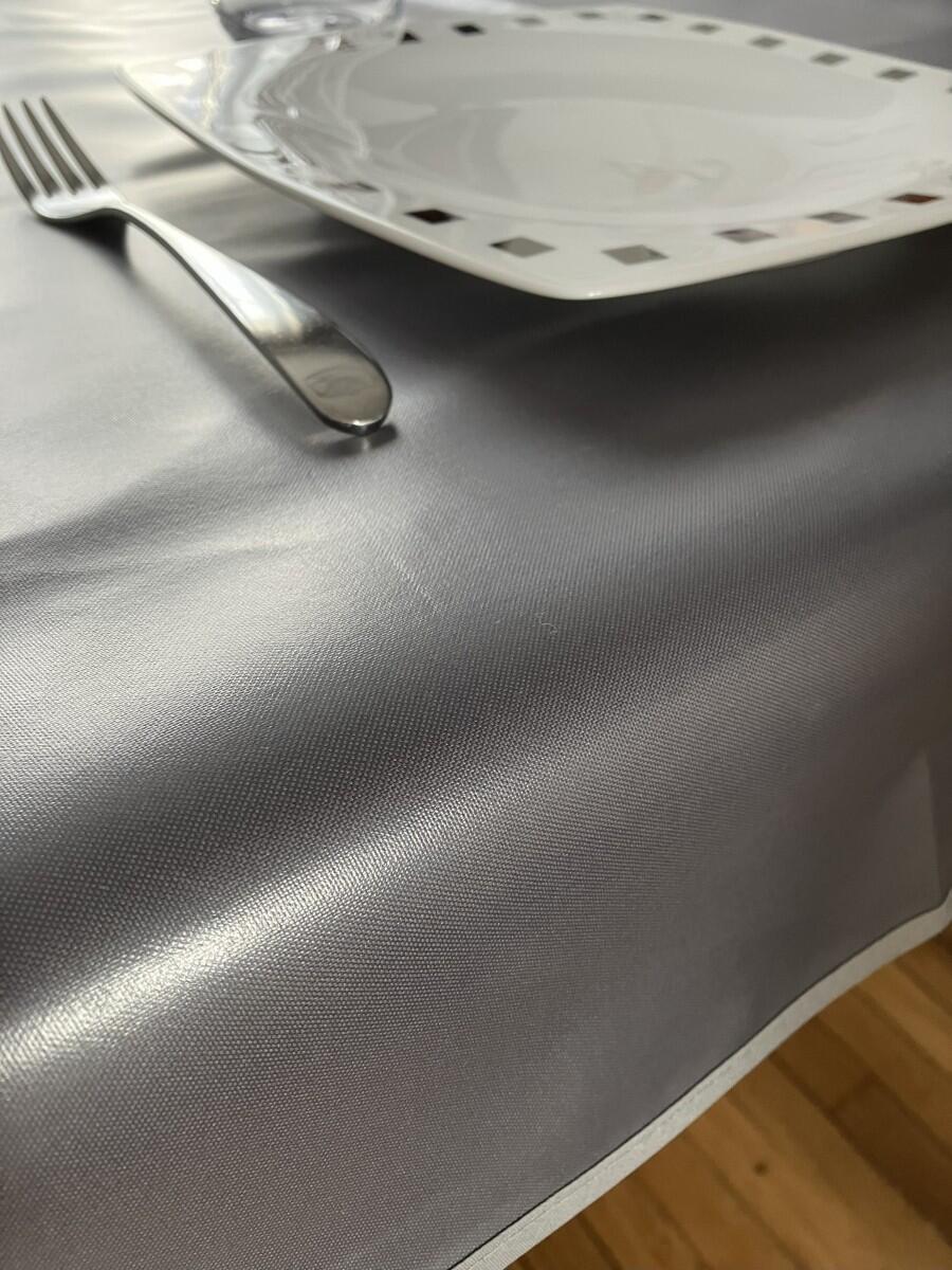 Nappe enduite rectangulaire l.110 x L.140 cm, polyester antitâche gris Nappe - 3