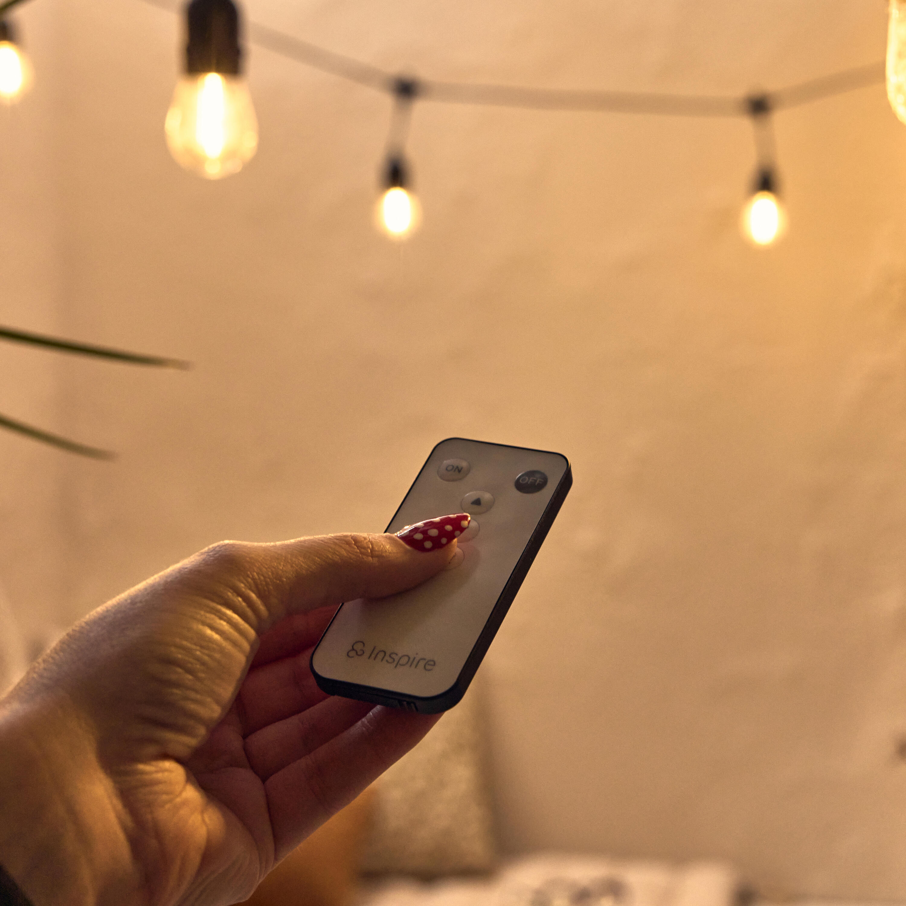 Grinalda exterior Glen 2700lm 7.6m 10 luzes preto Inspire - 3