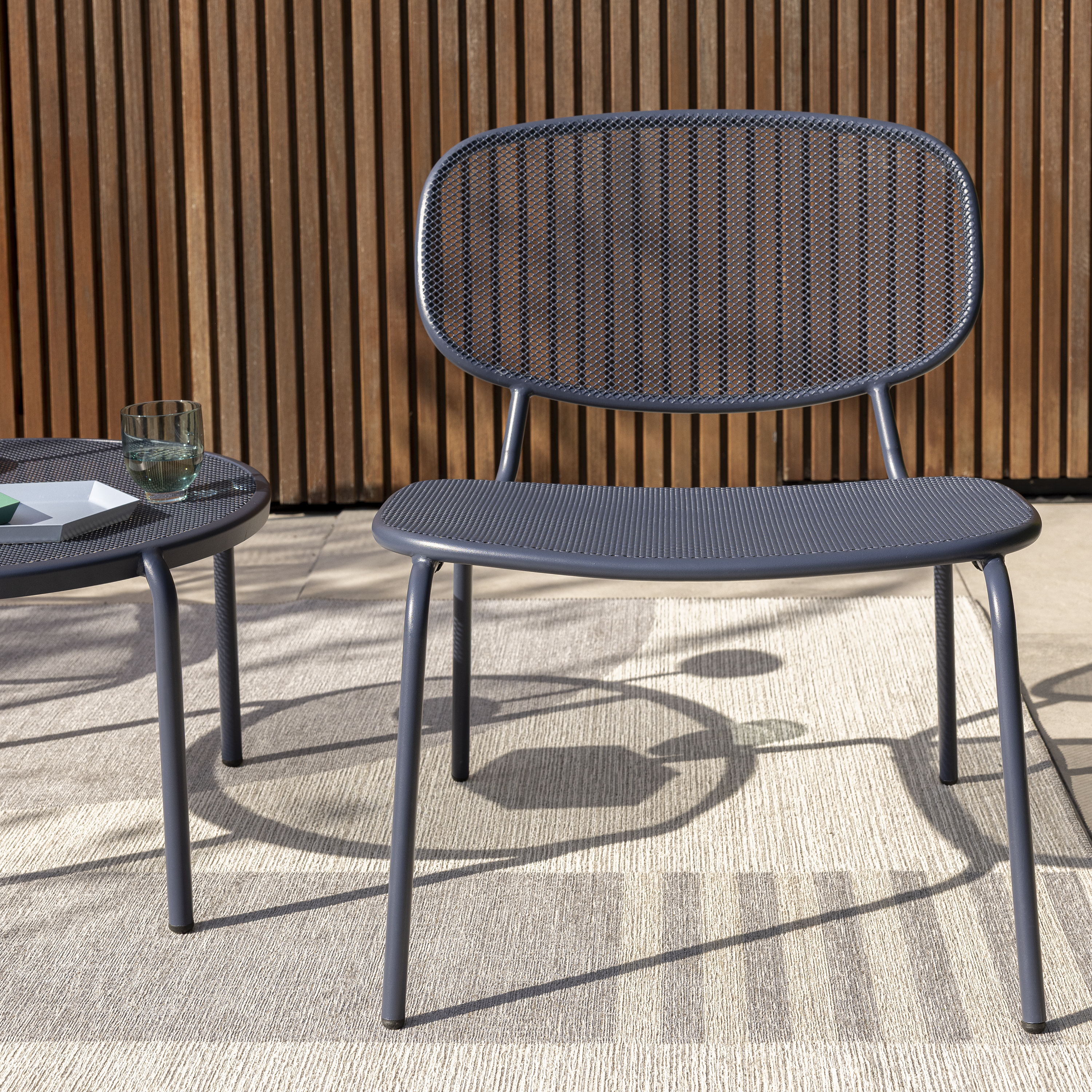 Chaise basse de jardin NATERIAL Ikaros en acier bleu némo - 7