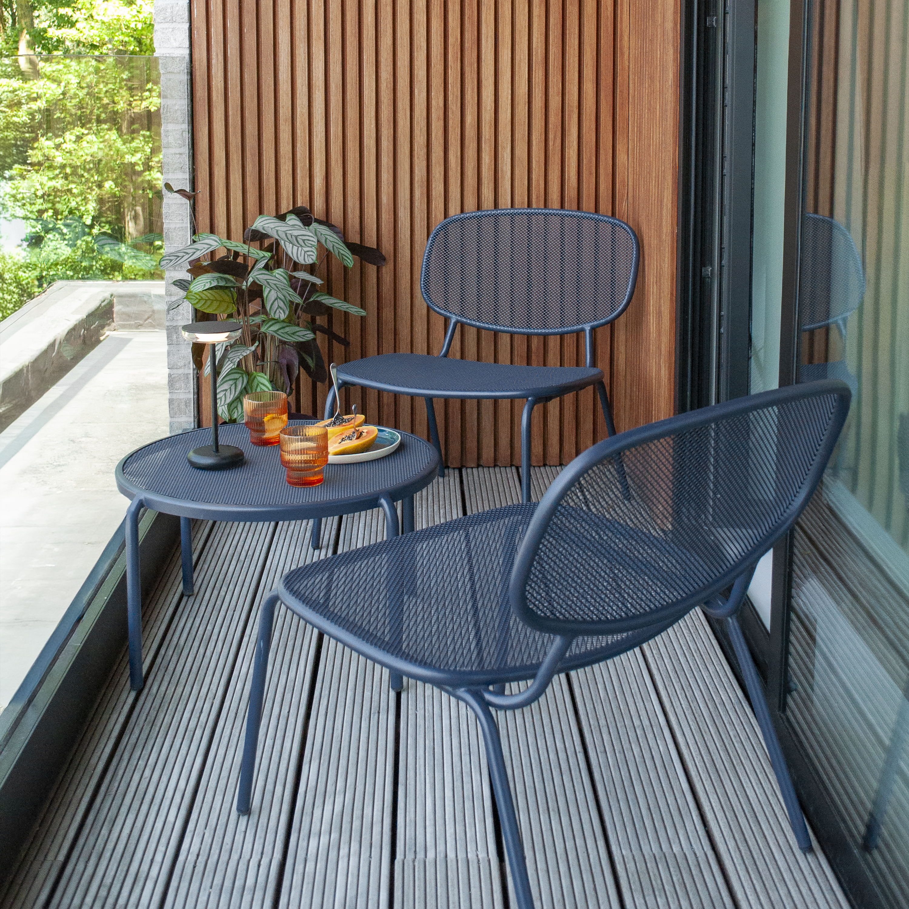 Chaise basse de jardin NATERIAL Ikaros en acier bleu némo - 6