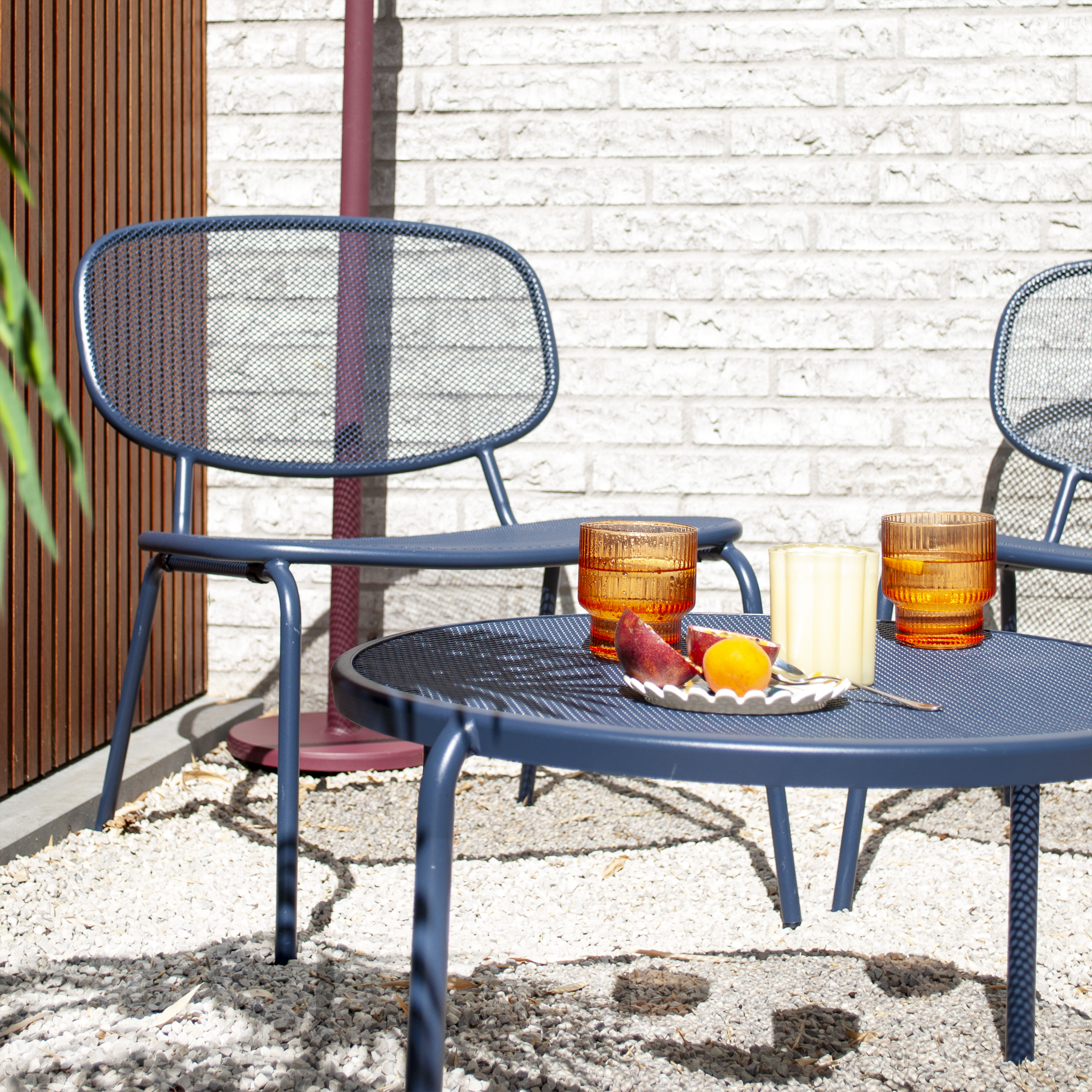 Chaise basse de jardin NATERIAL Ikaros en acier bleu némo - 5