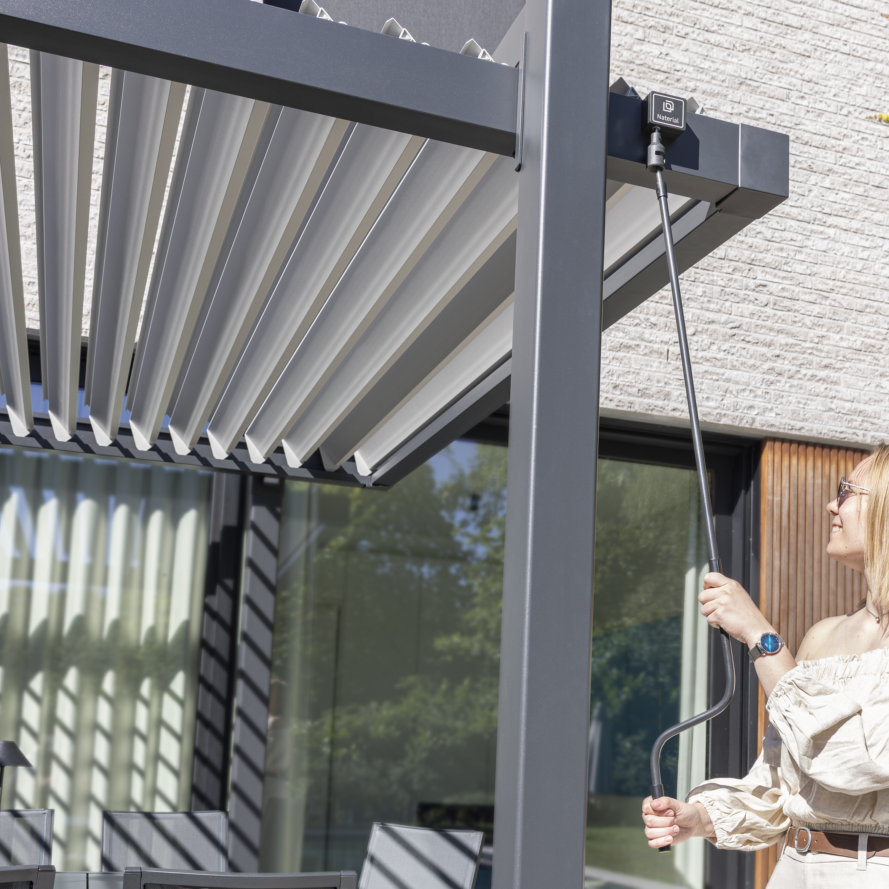 Pergola bioclimatica 320x358 cm in alluminio, antracite - Clima Odyssea NATERIAL - 8
