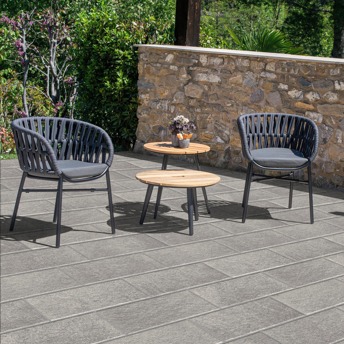 Piastrella da pavimento esterno in gres naturale 25 x 50 cm smaltato grigio satinato Cloud R11 traffico intenso (pei 4/5) Sp. 8 mm 1.38 mq - 2