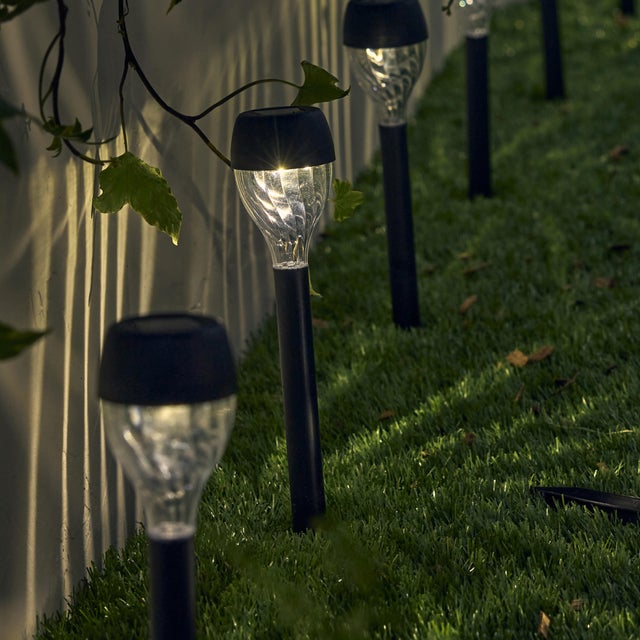 Pack de 10 balizas de jardín solares de exterior LED negro INSPIRE Aureline IP44 con sensor crepuscular