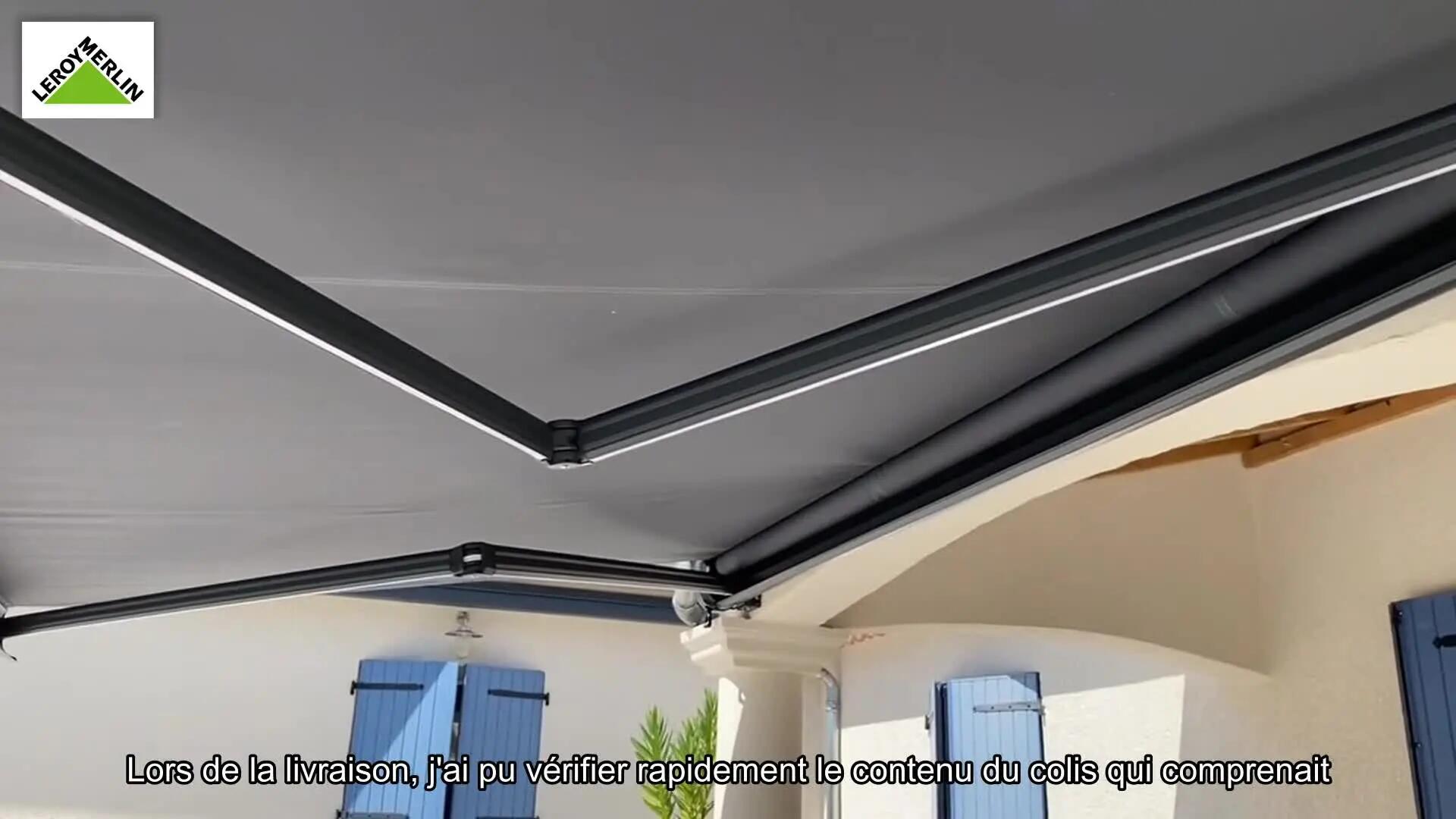 Découvrez la vidéo d'un ambassadeur qui parle de son expérience sur l'installation de son store banne loby !