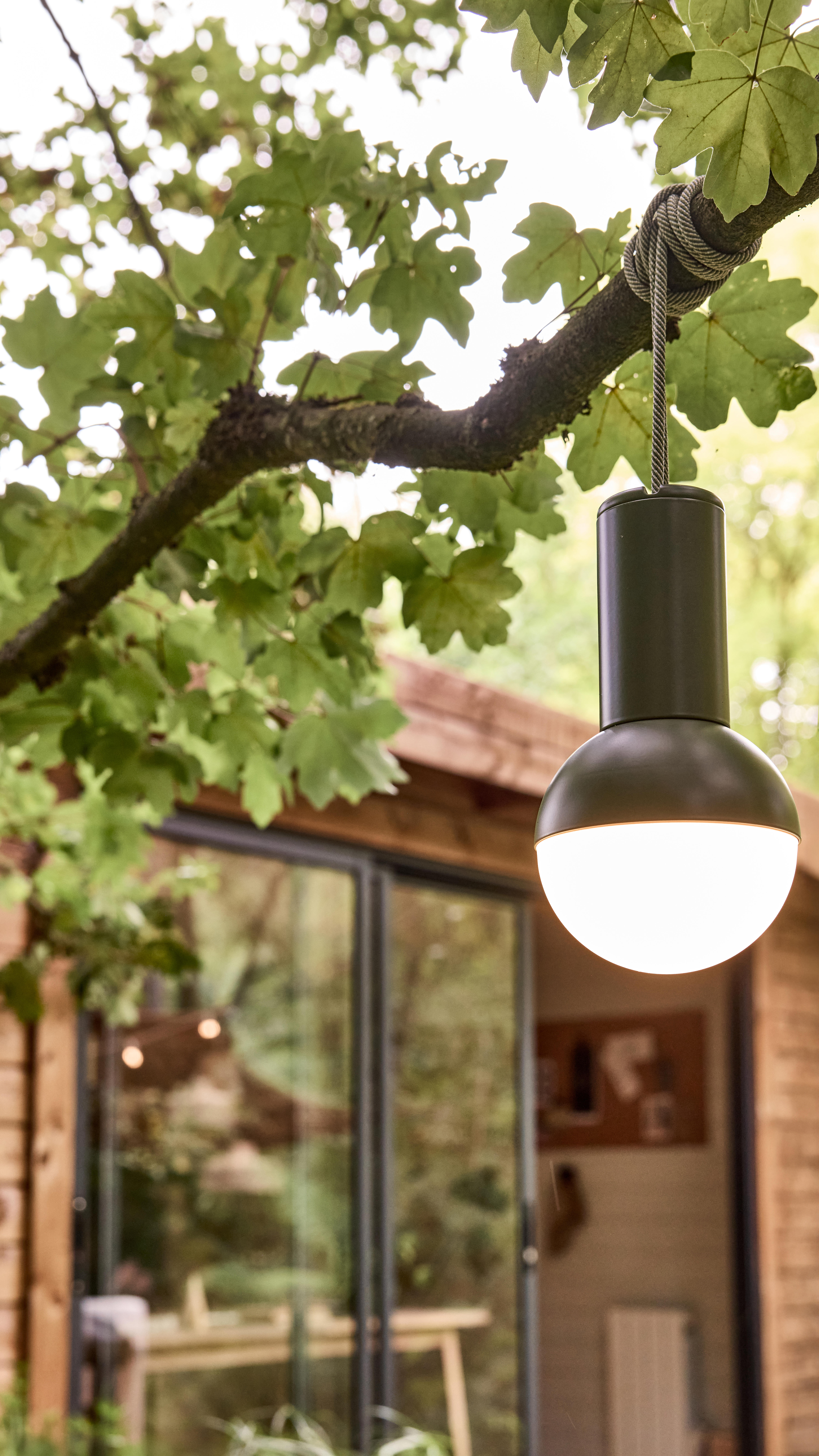 Lámpara de mesa sin cable LED con control de la intensidad de la luz Caspe Dolci INSPIRE con estructura verde pantalla verde luz cálida 3000K - 27