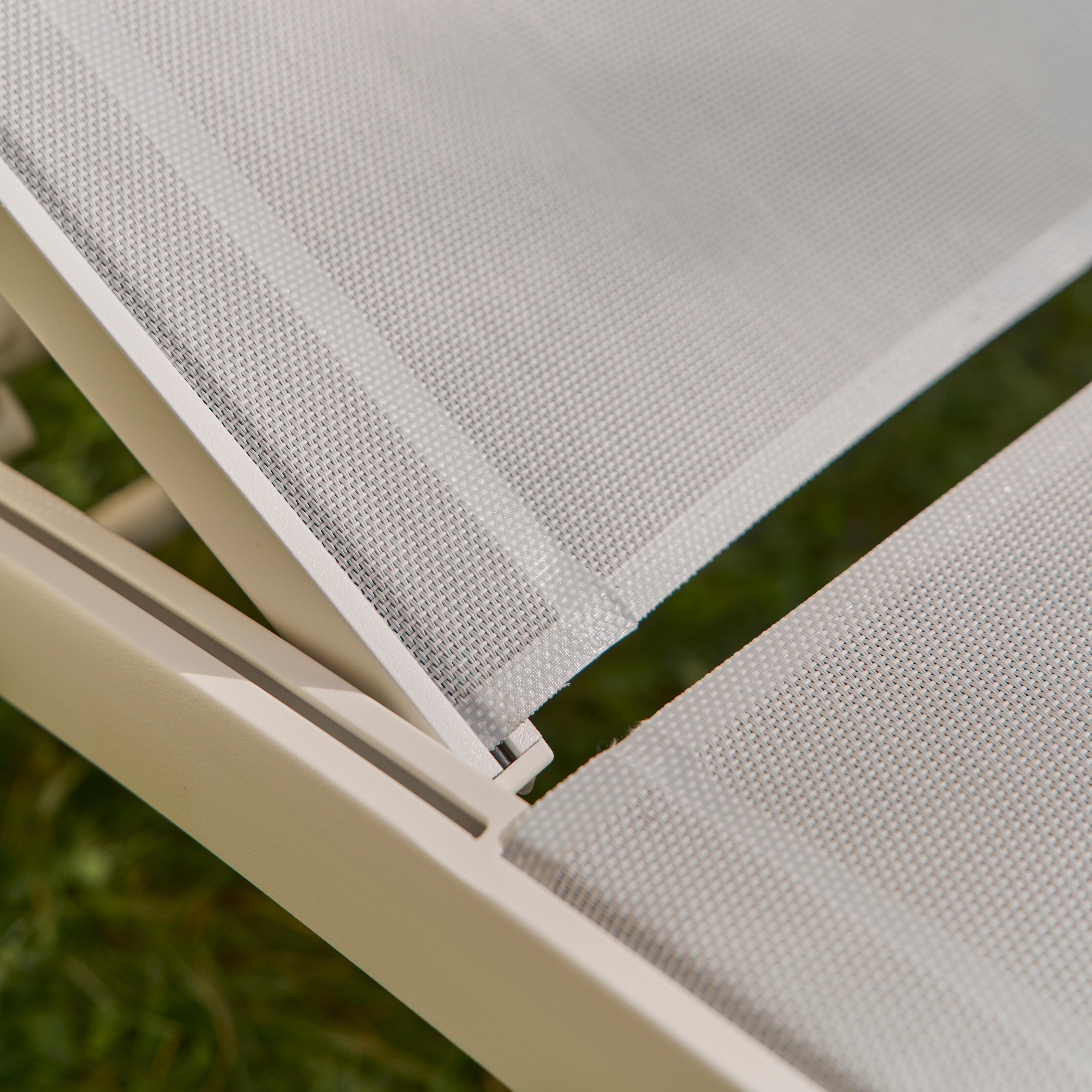Tumbona de jardín de aluminio Naterial Lyra II blanca de 63x95x207 cm - 31
