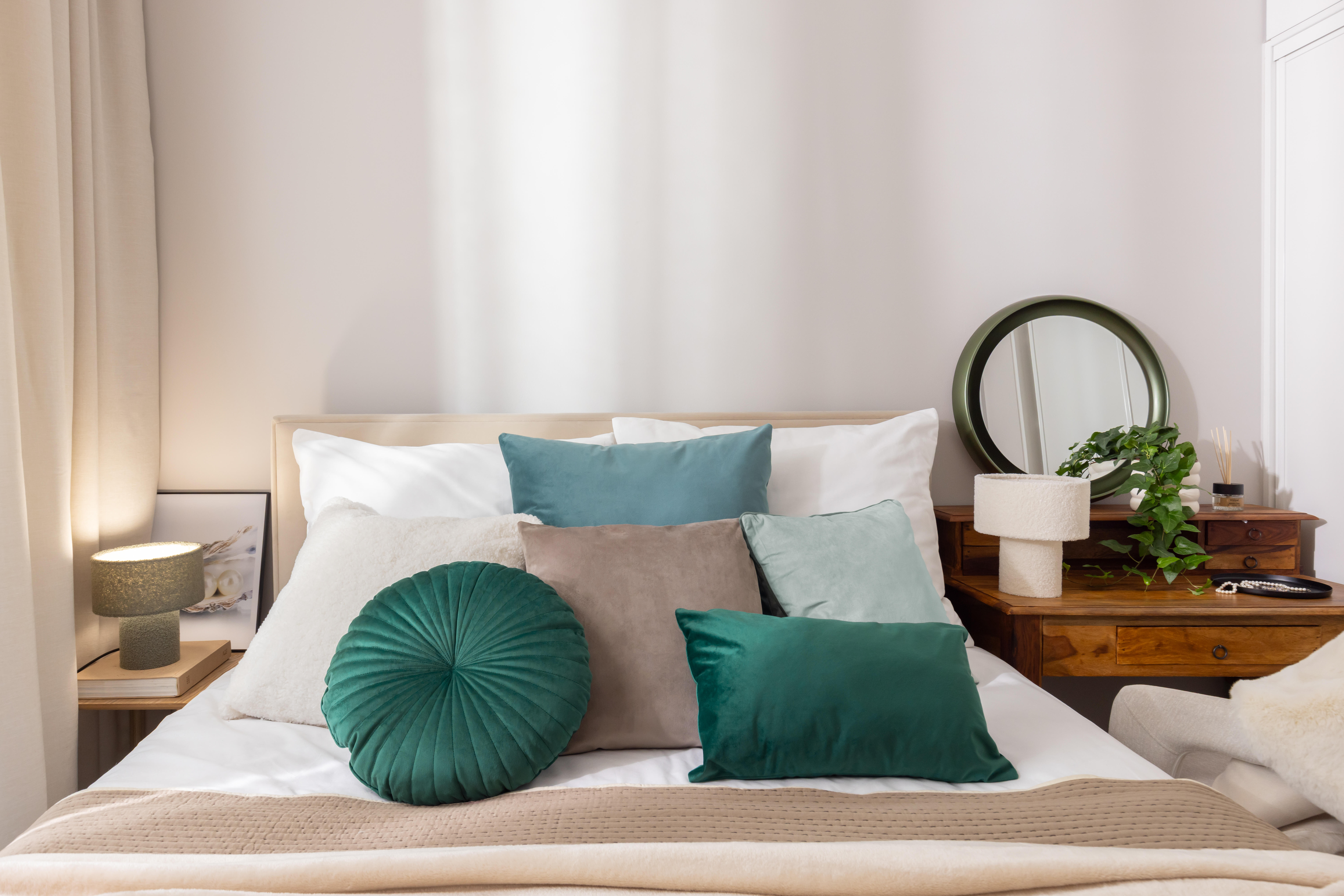 Poduszka okrągła 40x40 cm Tony Exotic Glamour zielona Inspire - 5