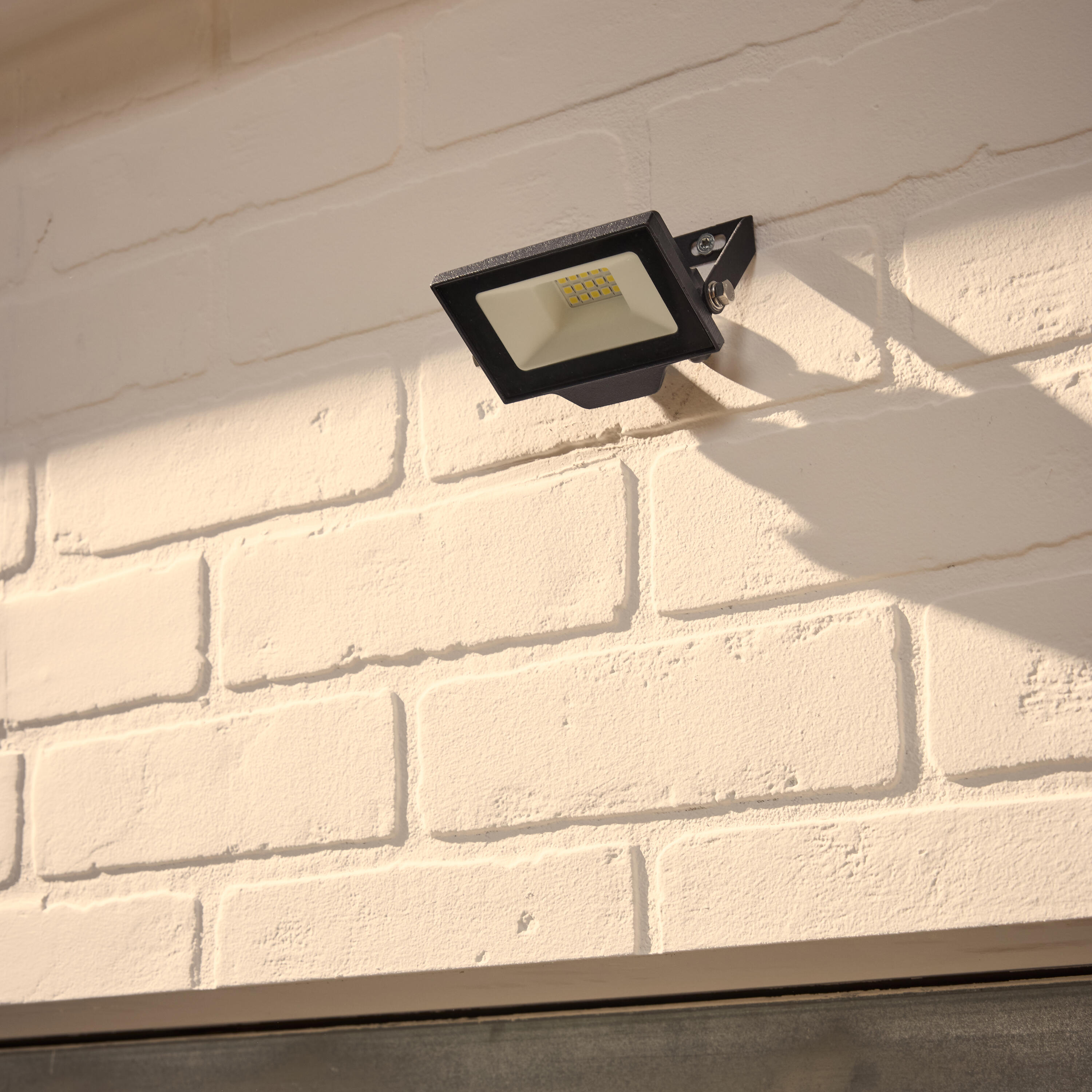 Projecteur extérieur LED, 1061 lumens, blanc froid, Wilets INSPIRE noir - 2