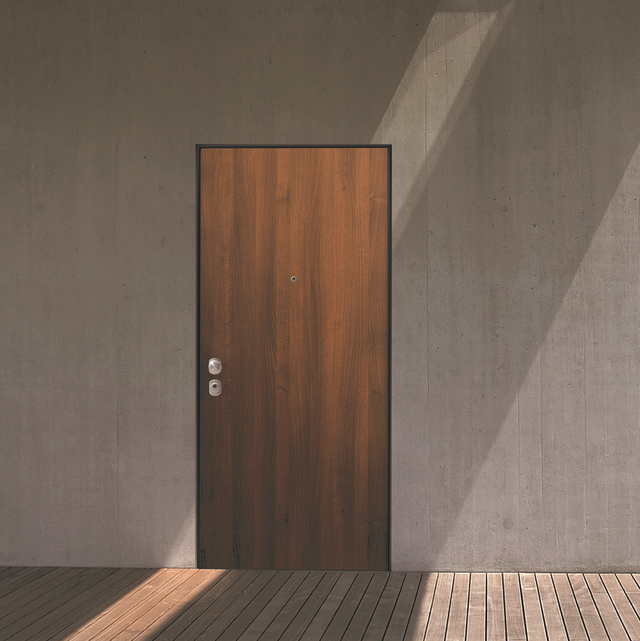 Porta blindata YALE IRON L 80 x H 210 cm noce apertura destra