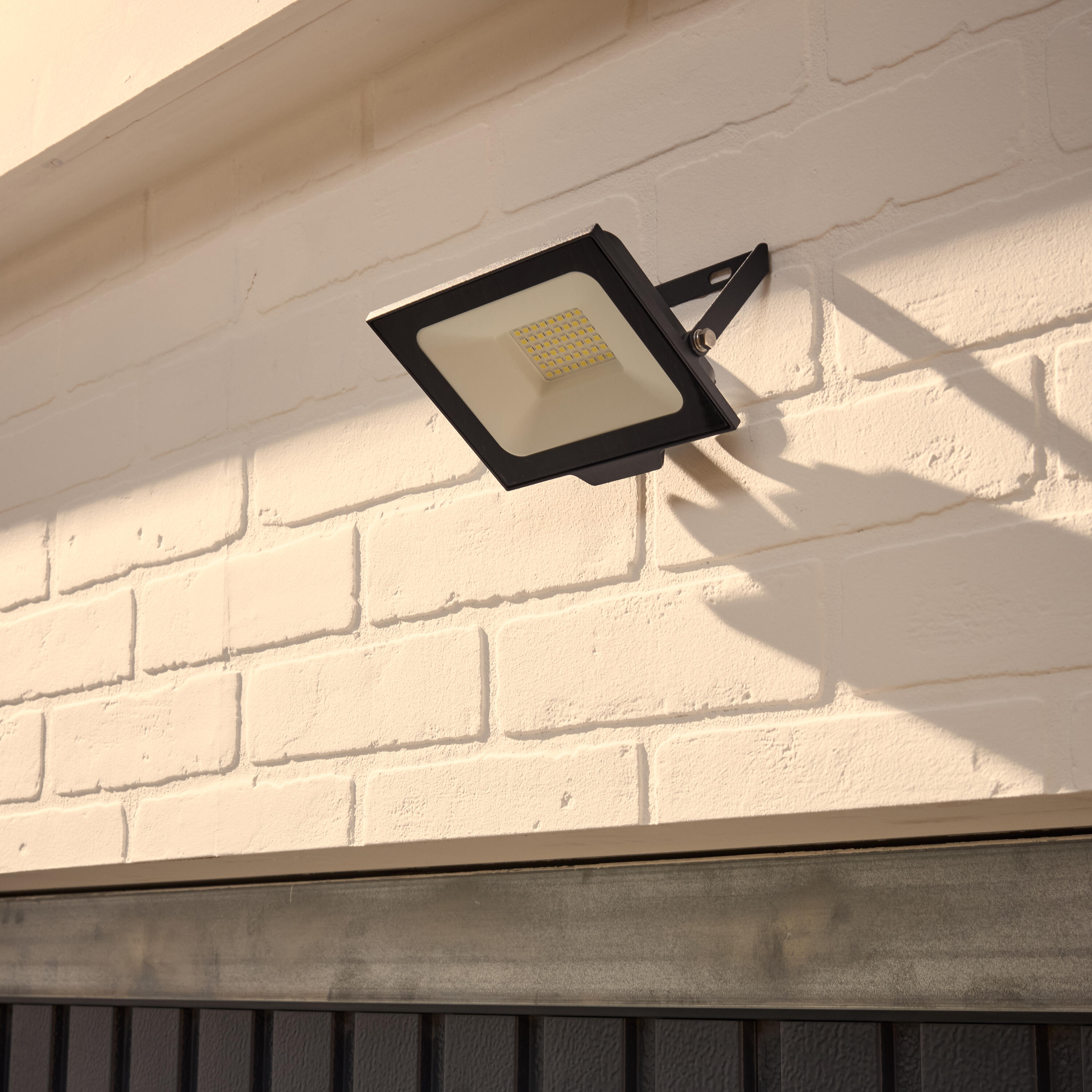 Projecteur extérieur LED, 3350 lumens, blanc froid, Wilets INSPIRE noir - 2